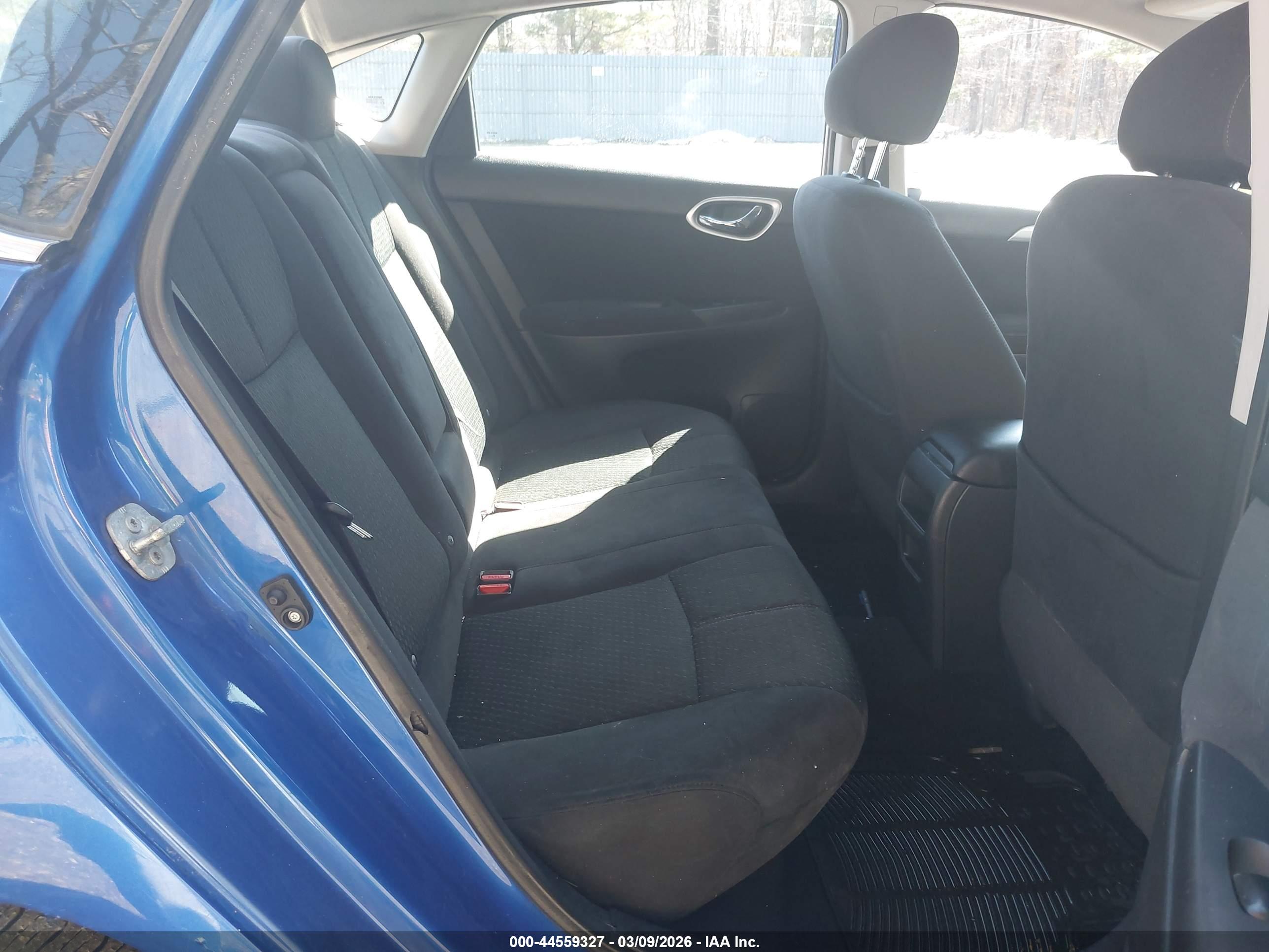 NISSAN SENTRA image 8
