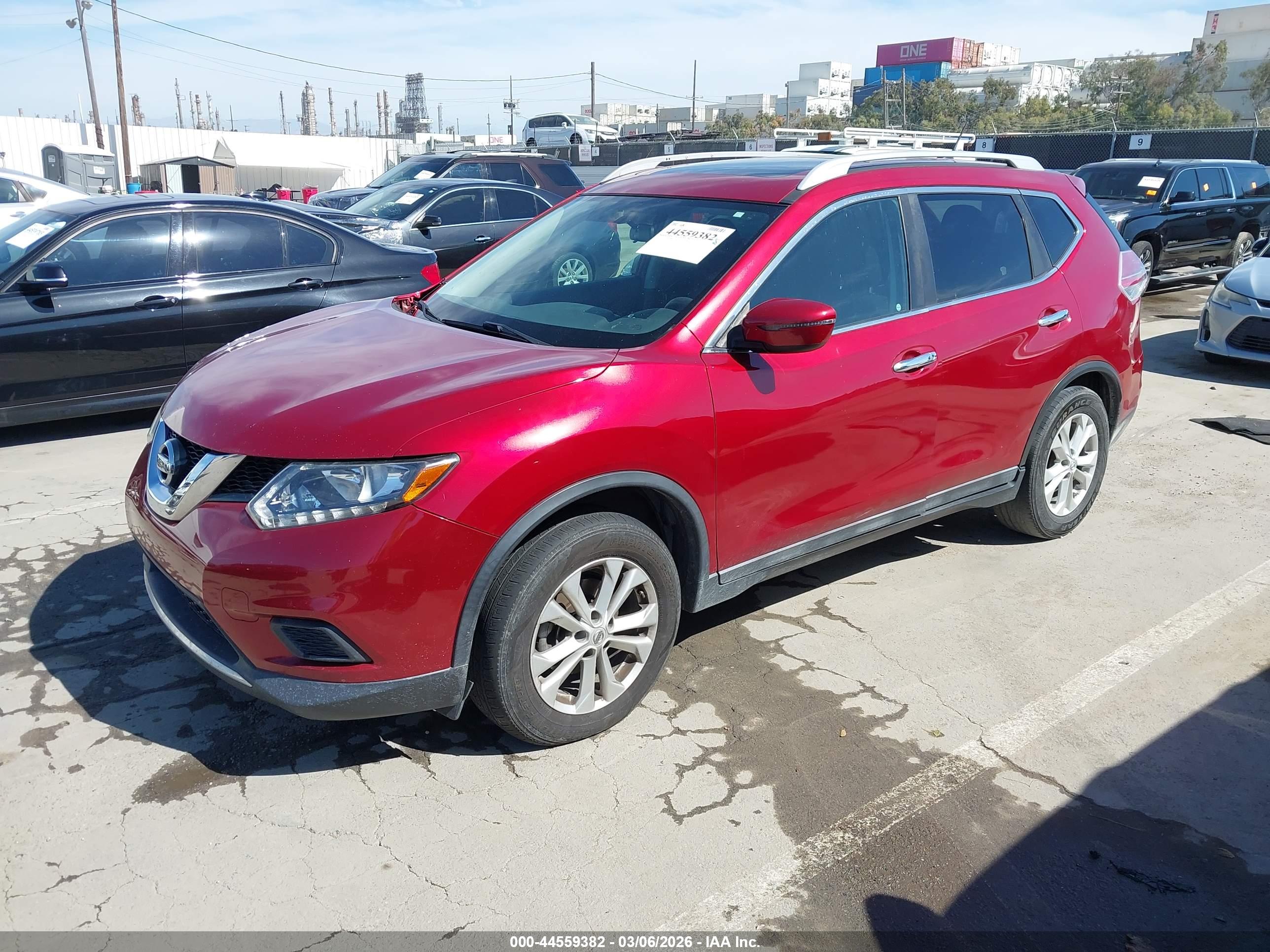 NISSAN ROGUE image 2