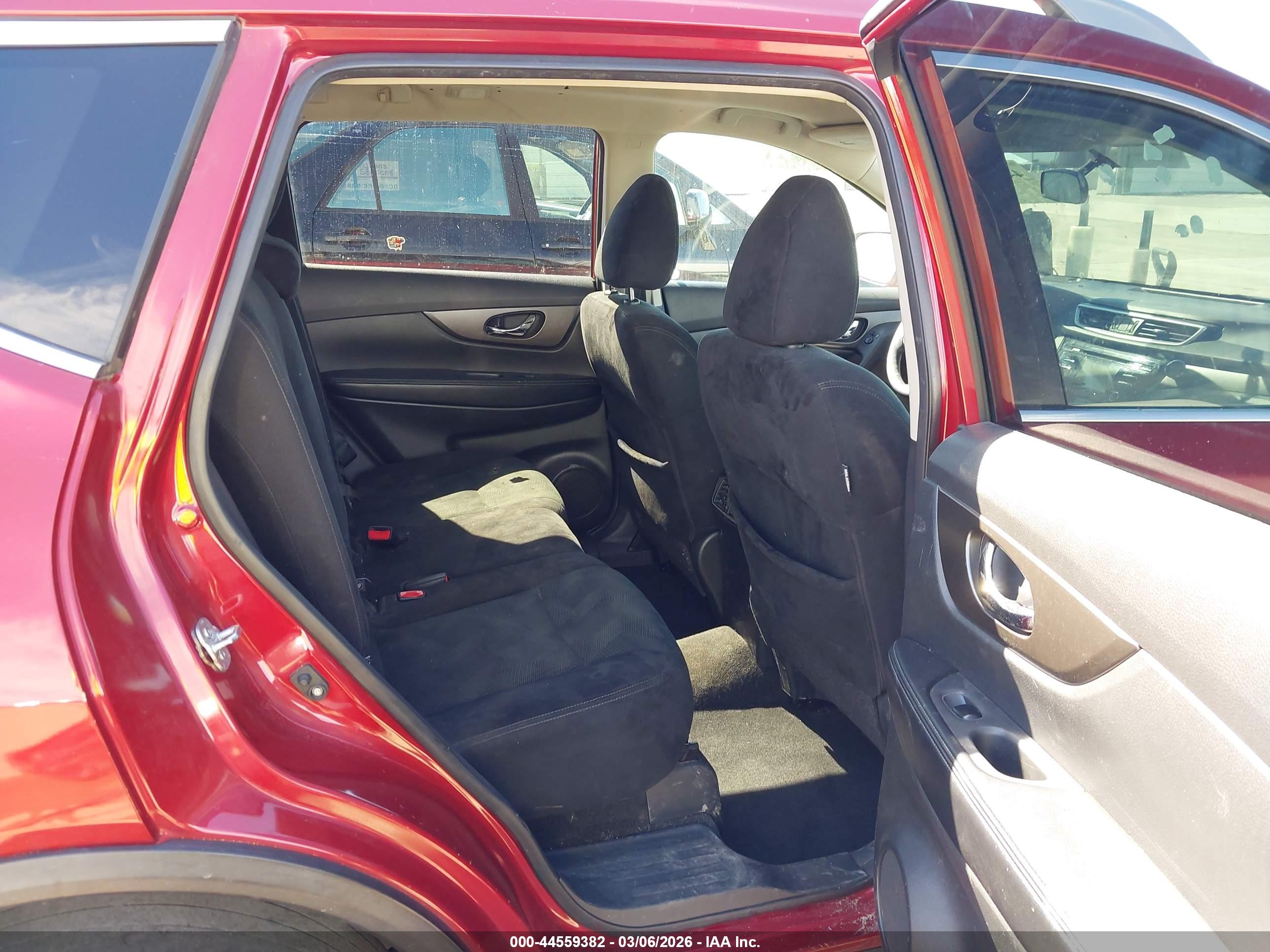 NISSAN ROGUE image 8