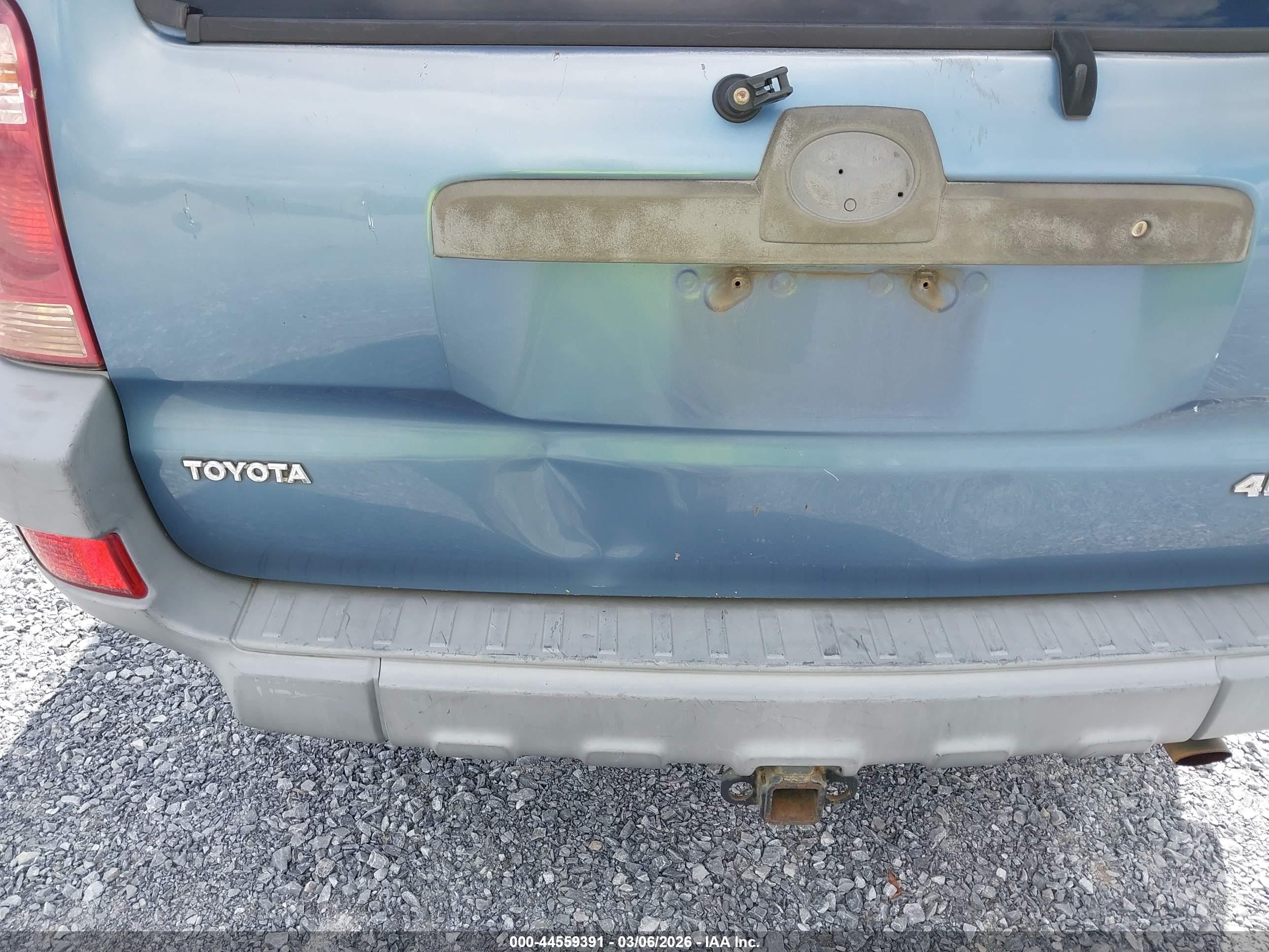 TOYOTA 4RUNNER image 6