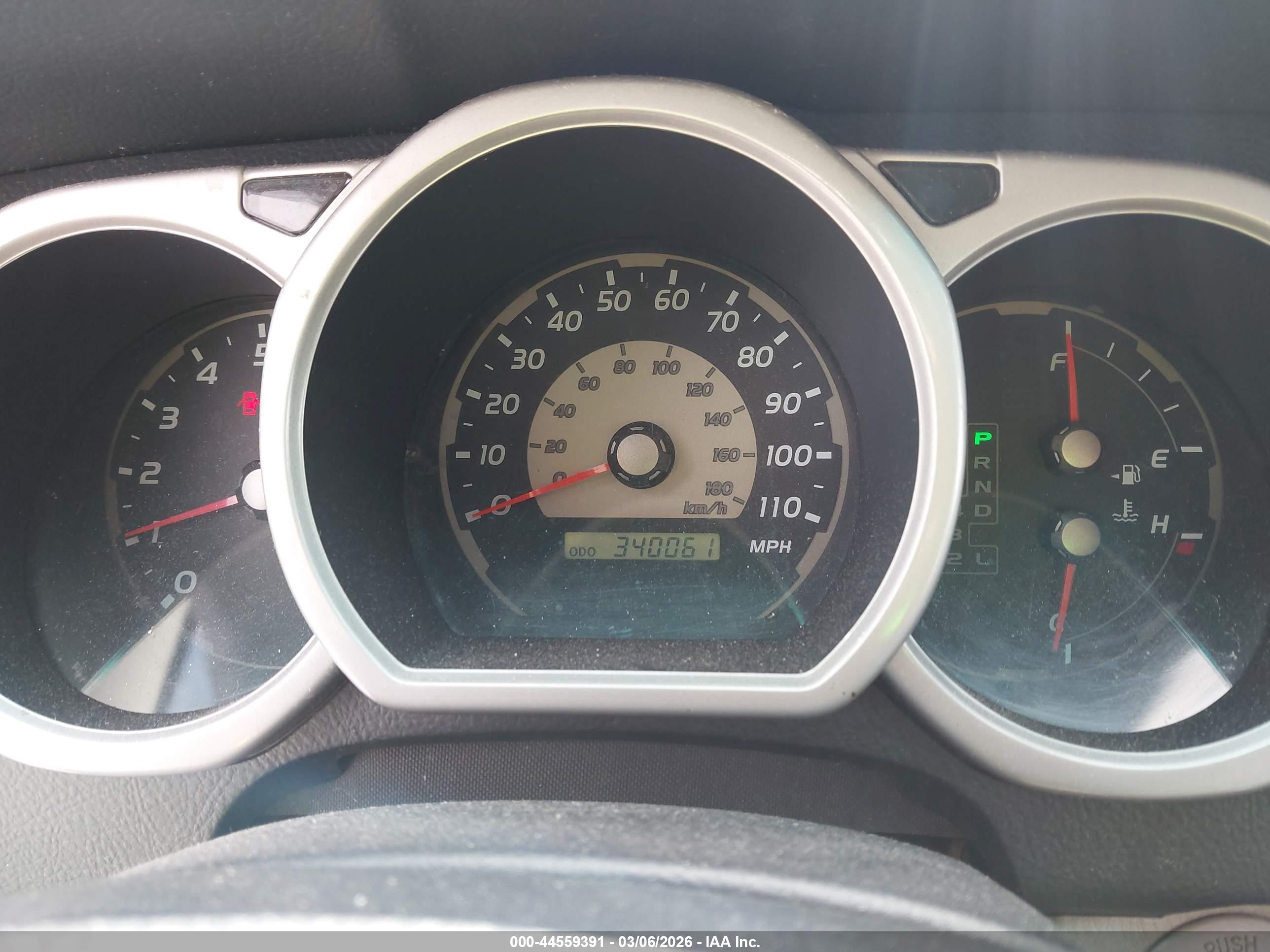 TOYOTA 4RUNNER image 7