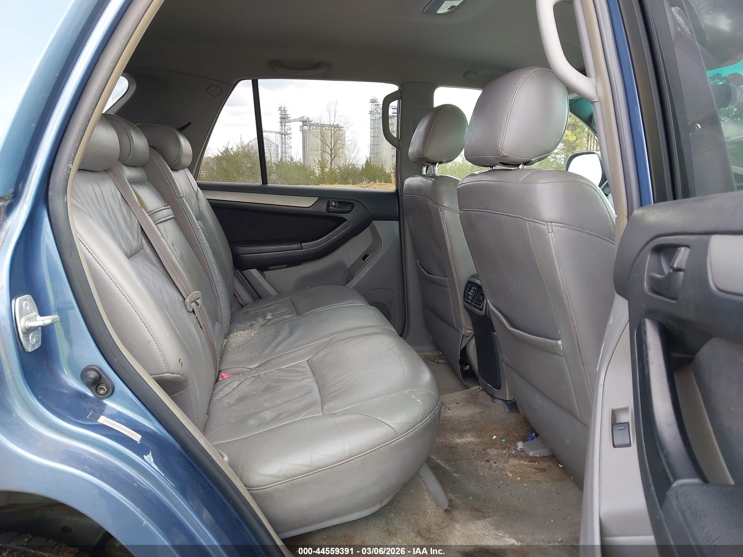 TOYOTA 4RUNNER image 8
