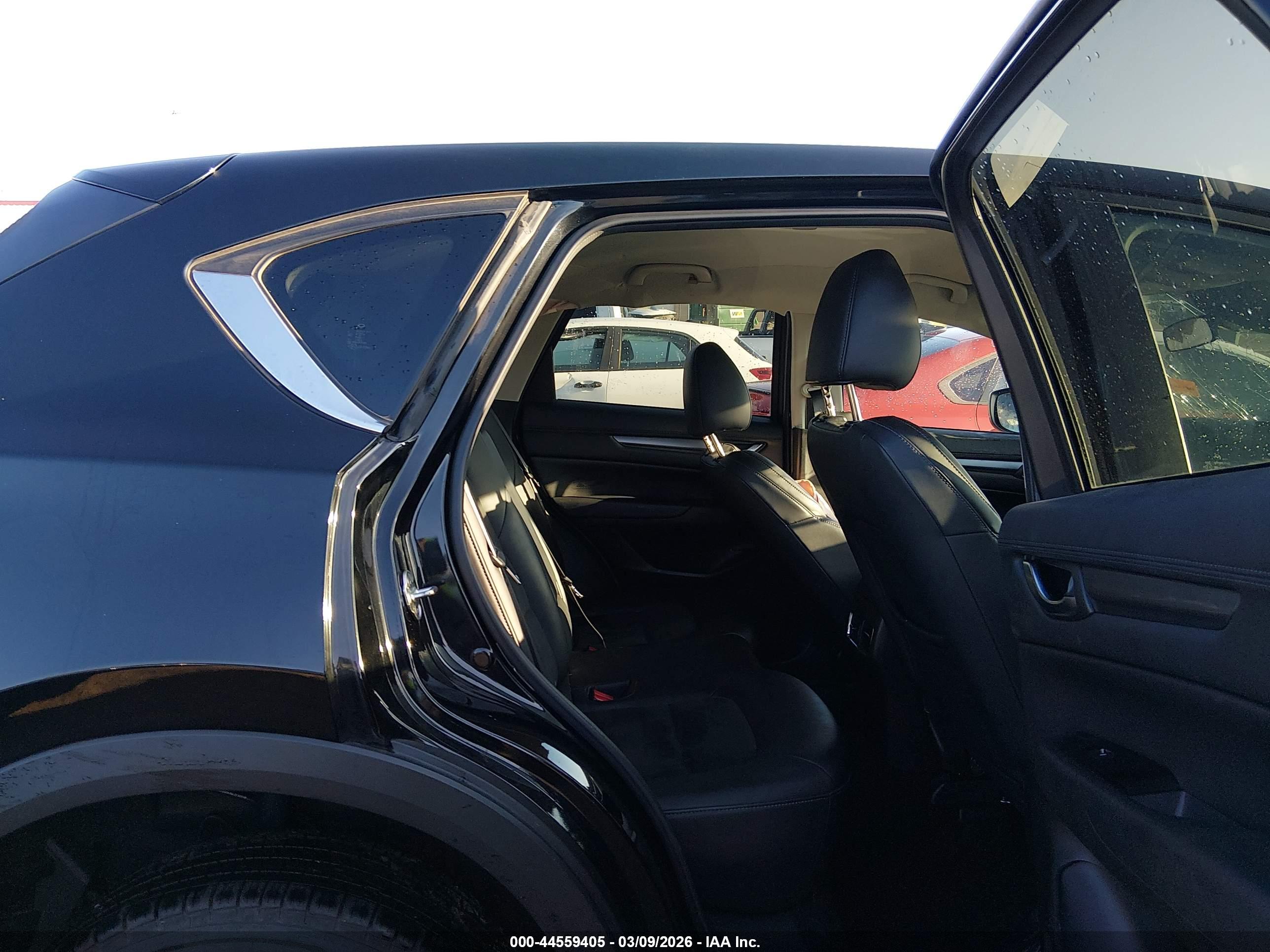 MAZDA CX-5 image 8