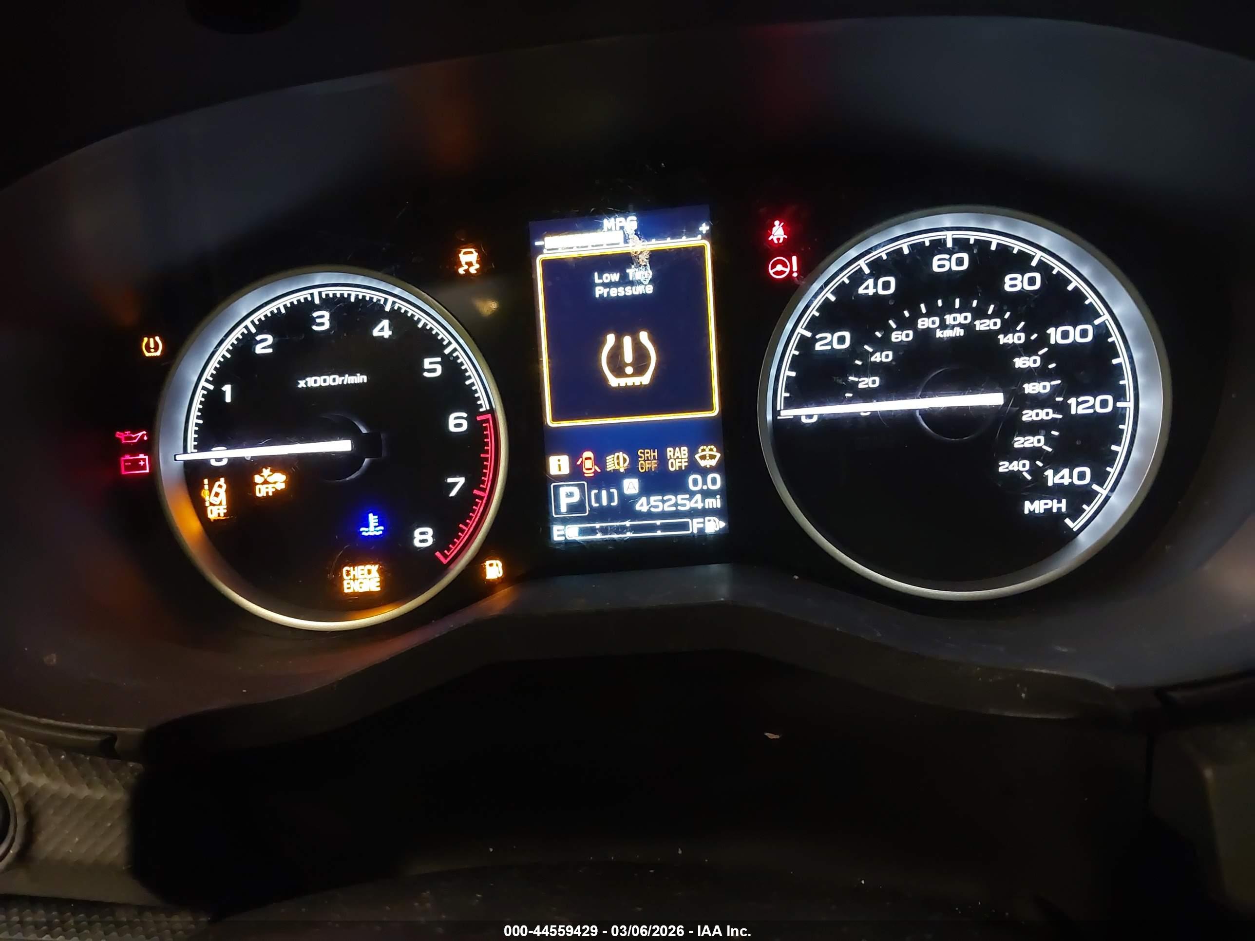 SUBARU FORESTER image 7
