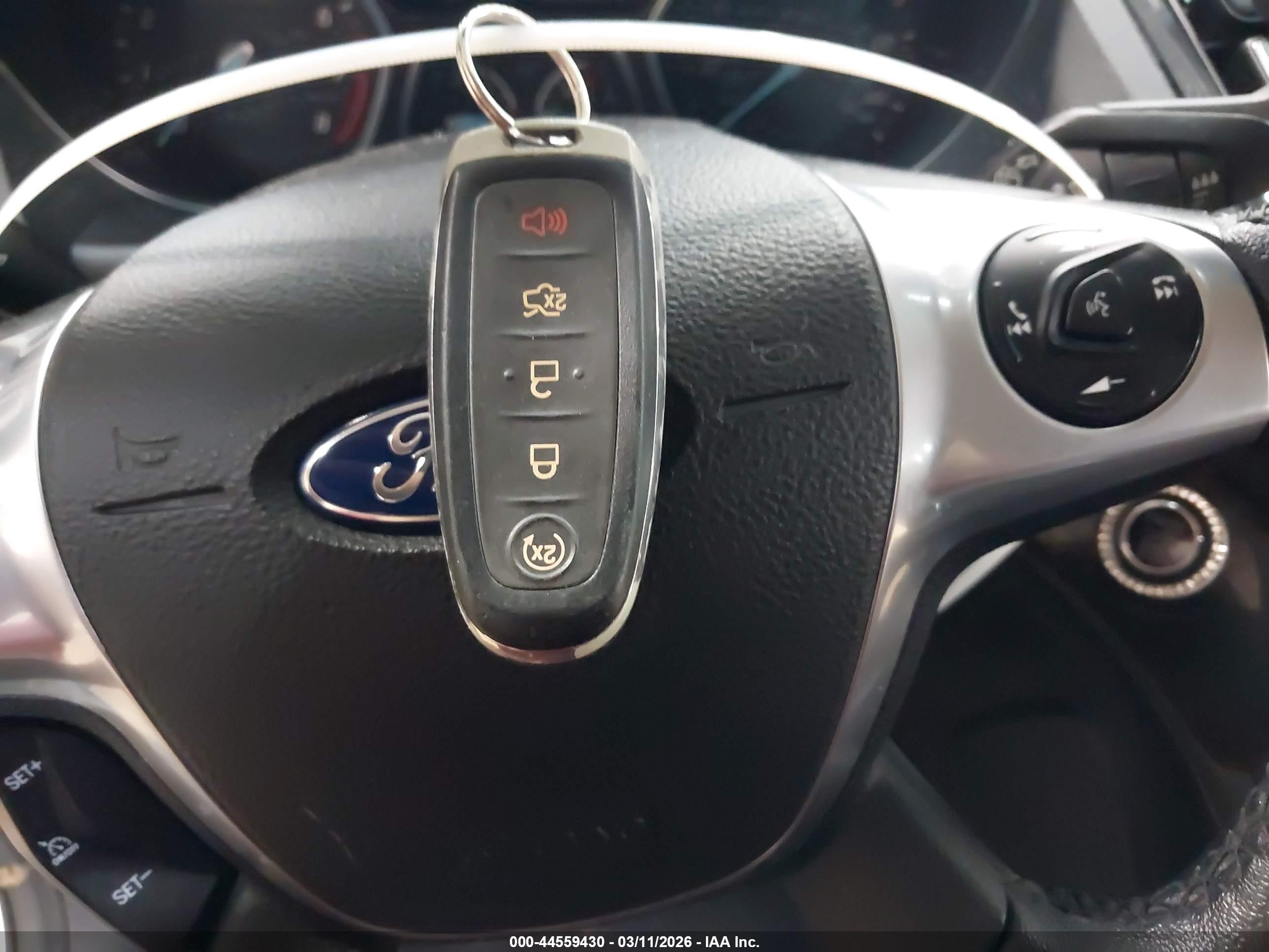 FORD ESCAPE image 11