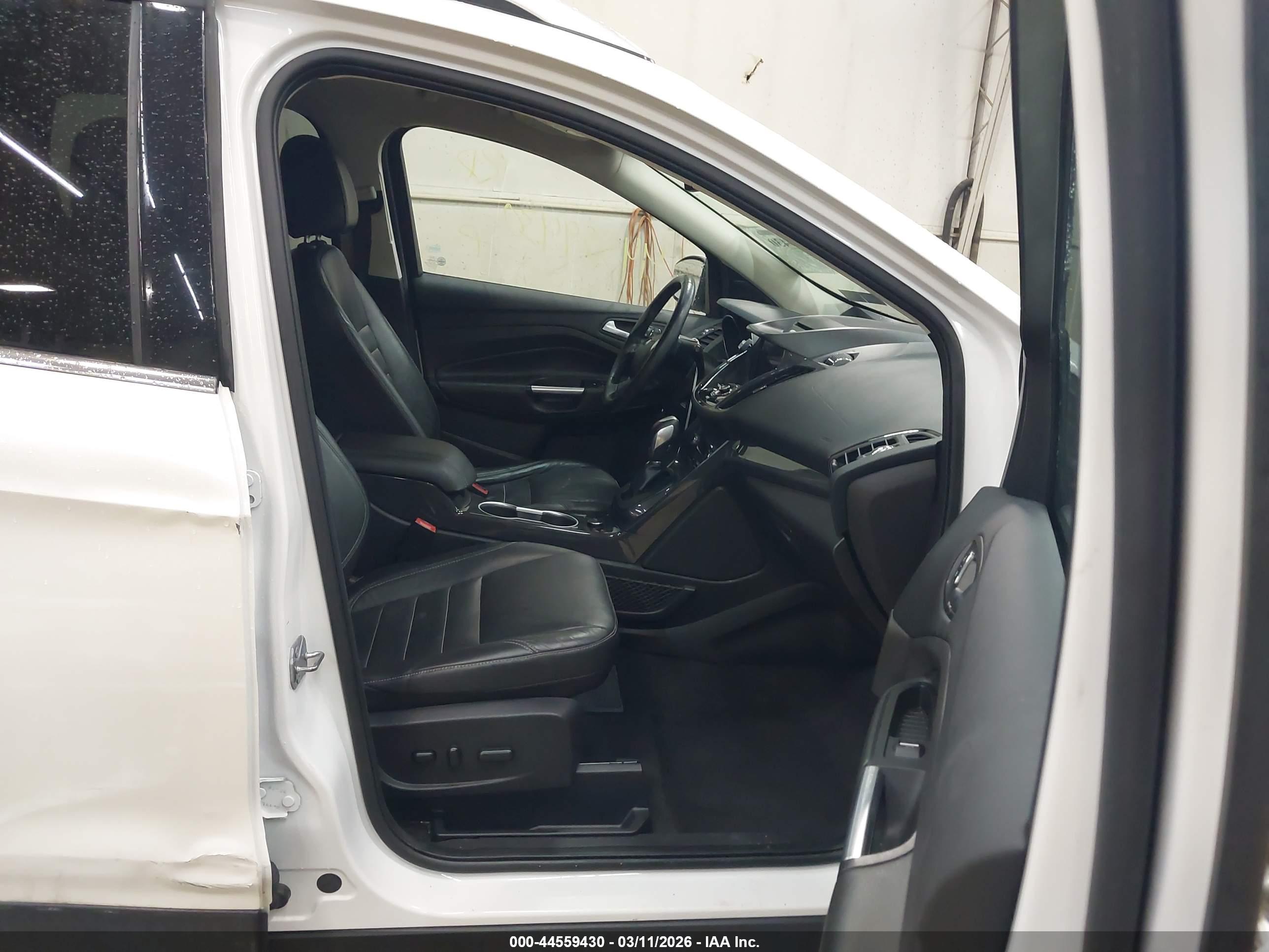 FORD ESCAPE image 5