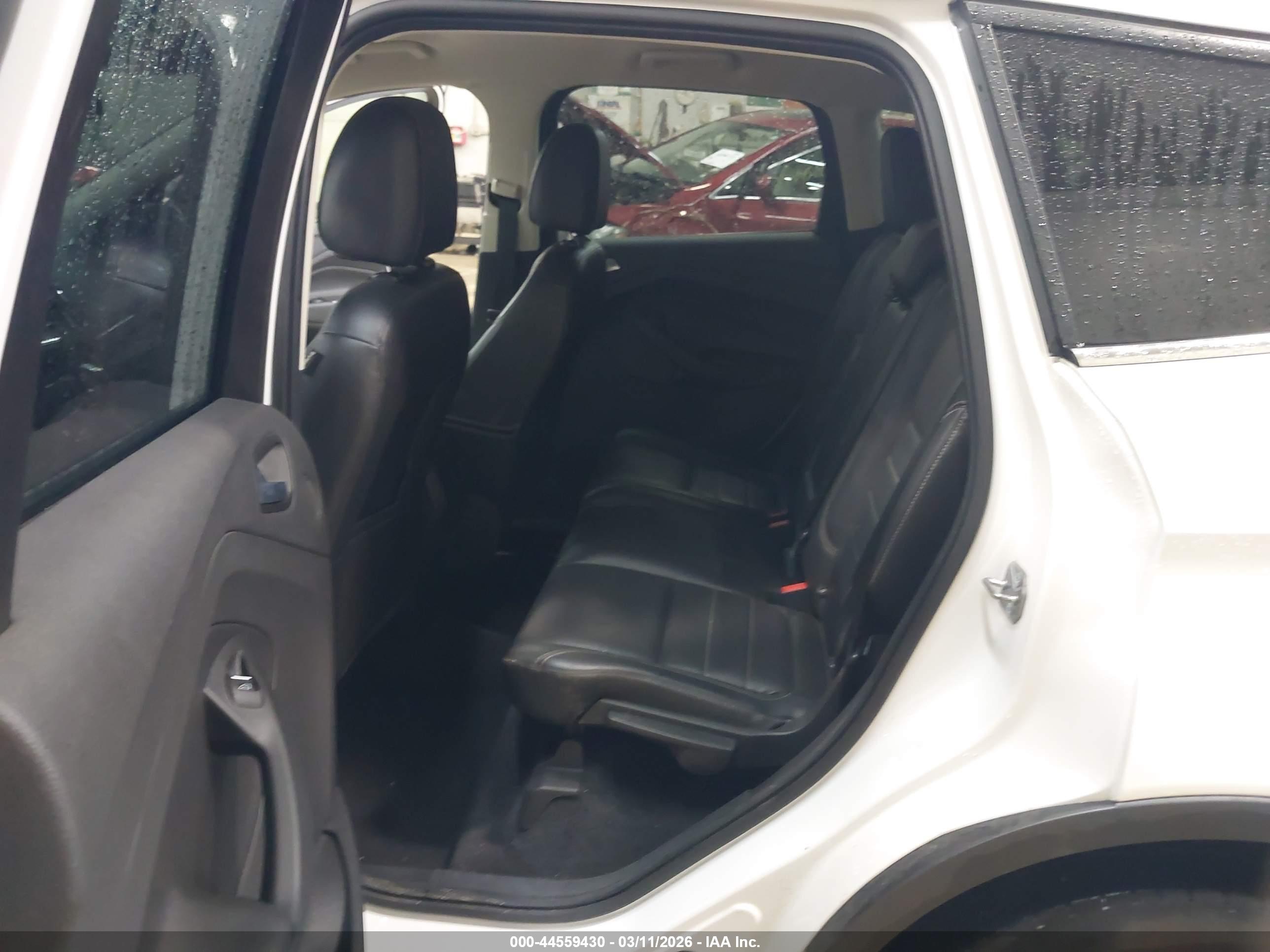 FORD ESCAPE image 8