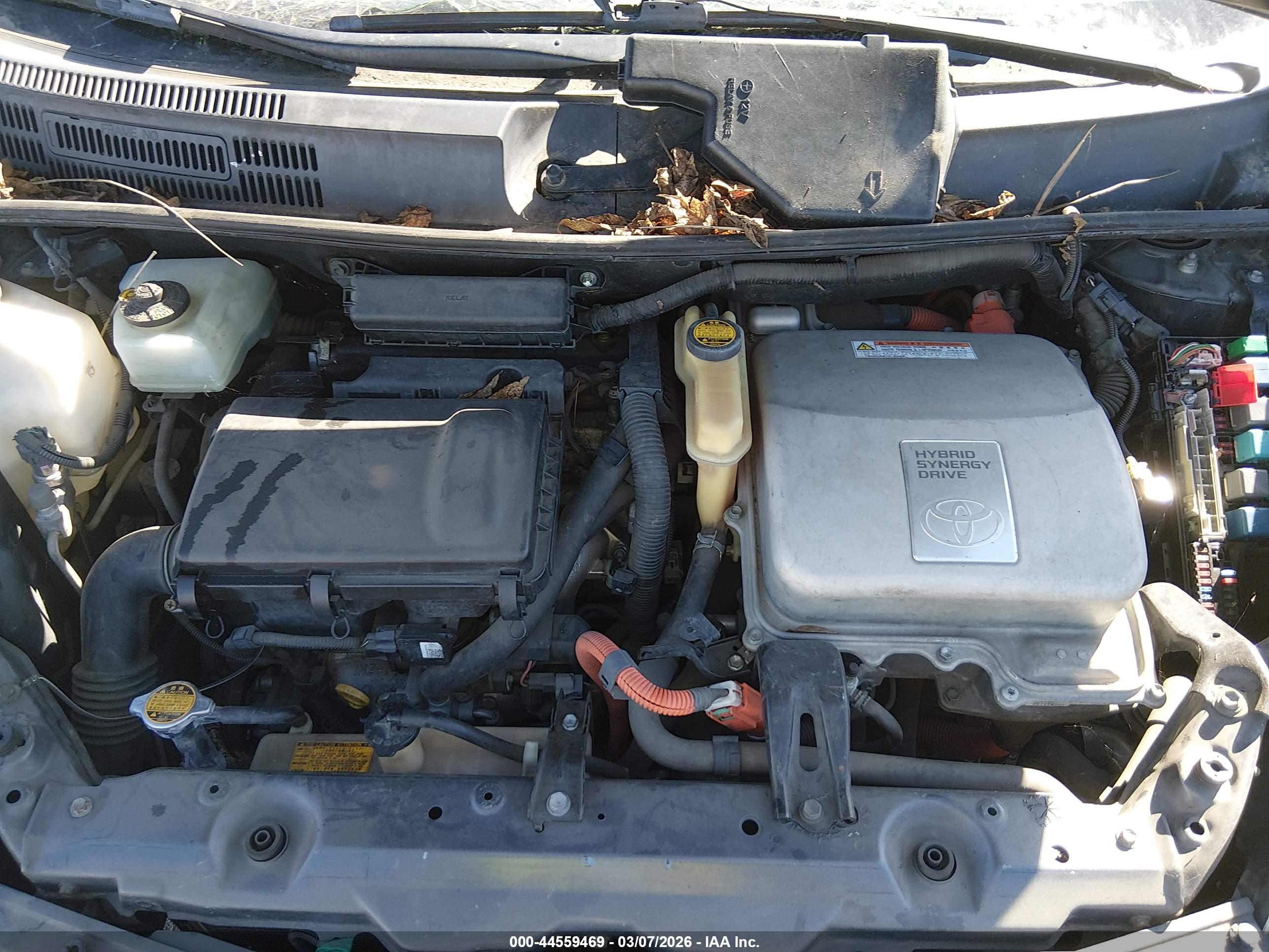 TOYOTA PRIUS image 10