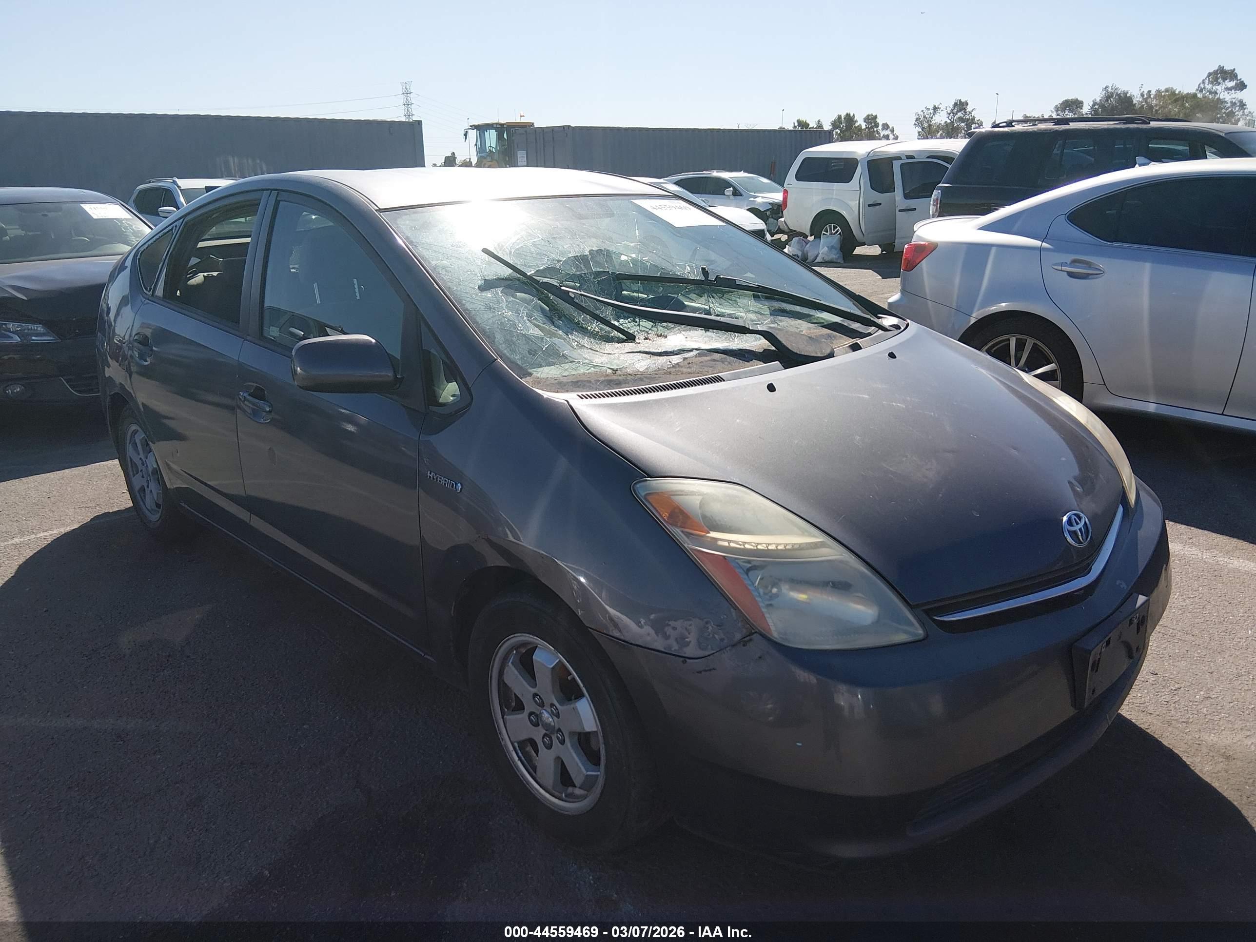 TOYOTA PRIUS image 6