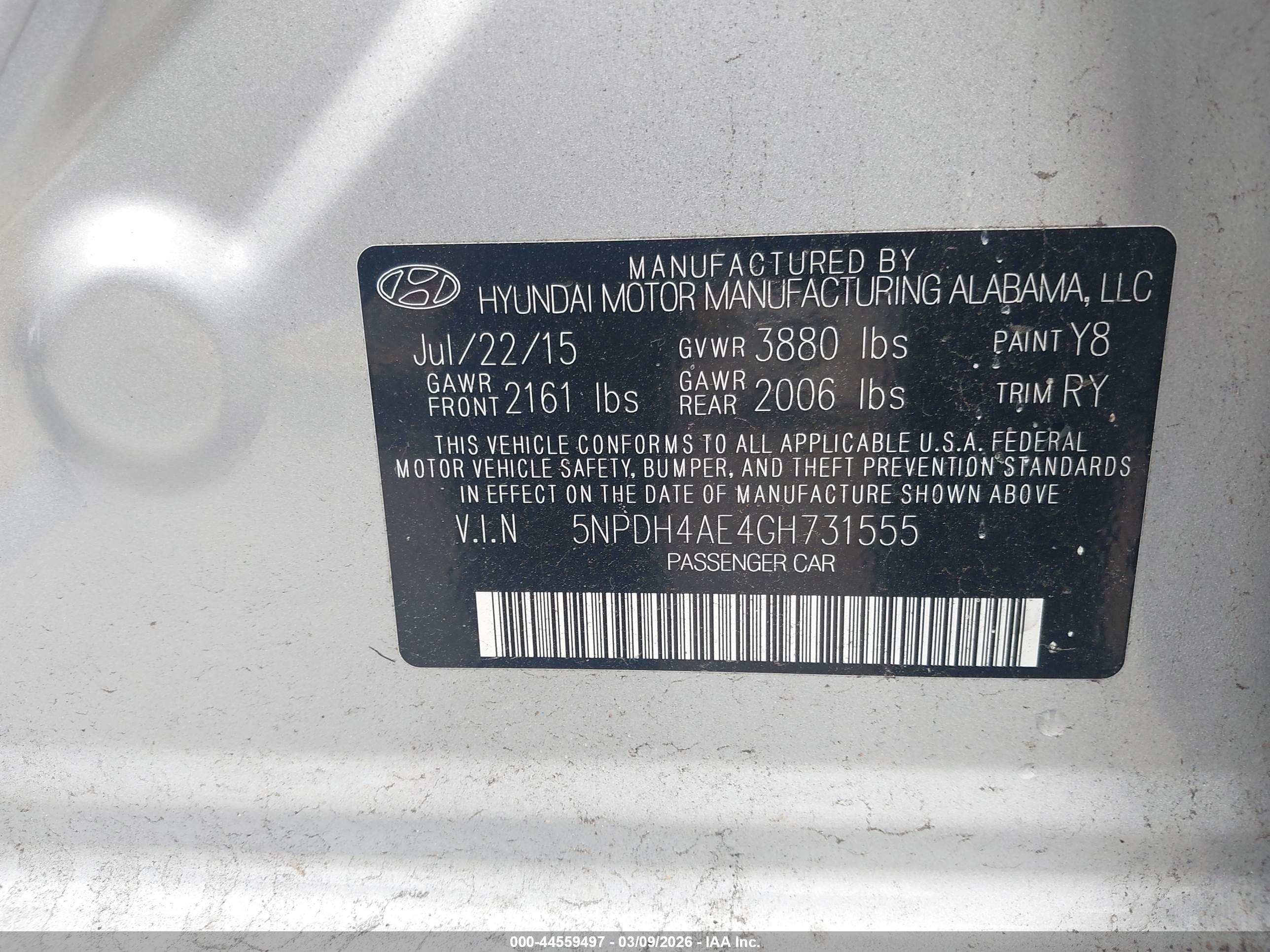 HYUNDAI ELANTRA image 9