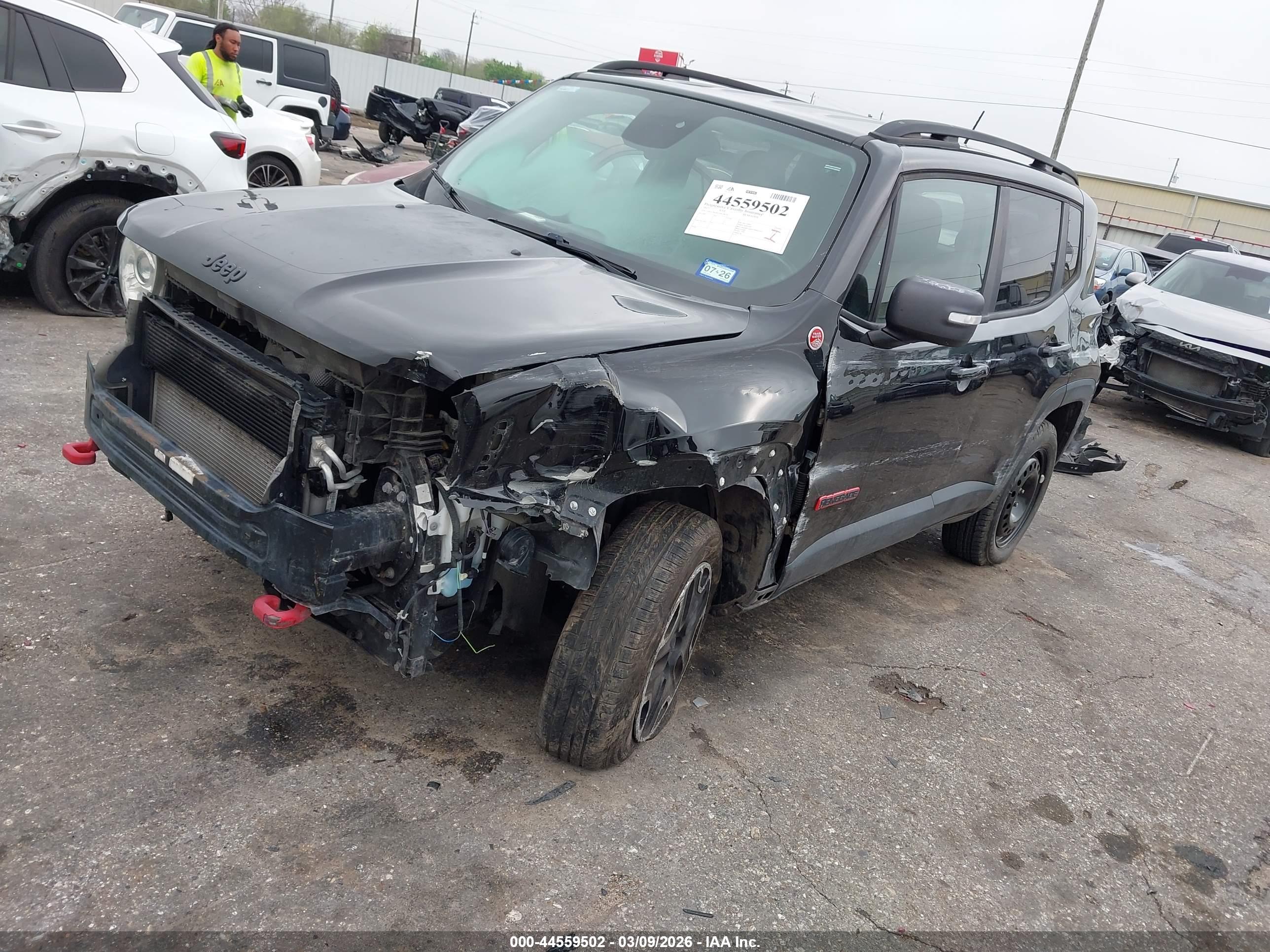 JEEP RENEGADE image 2
