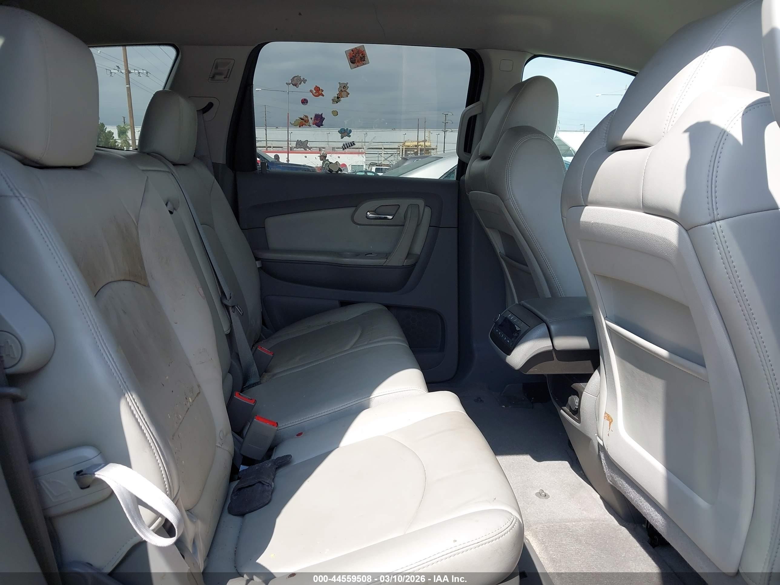 CHEVROLET TRAVERSE image 8