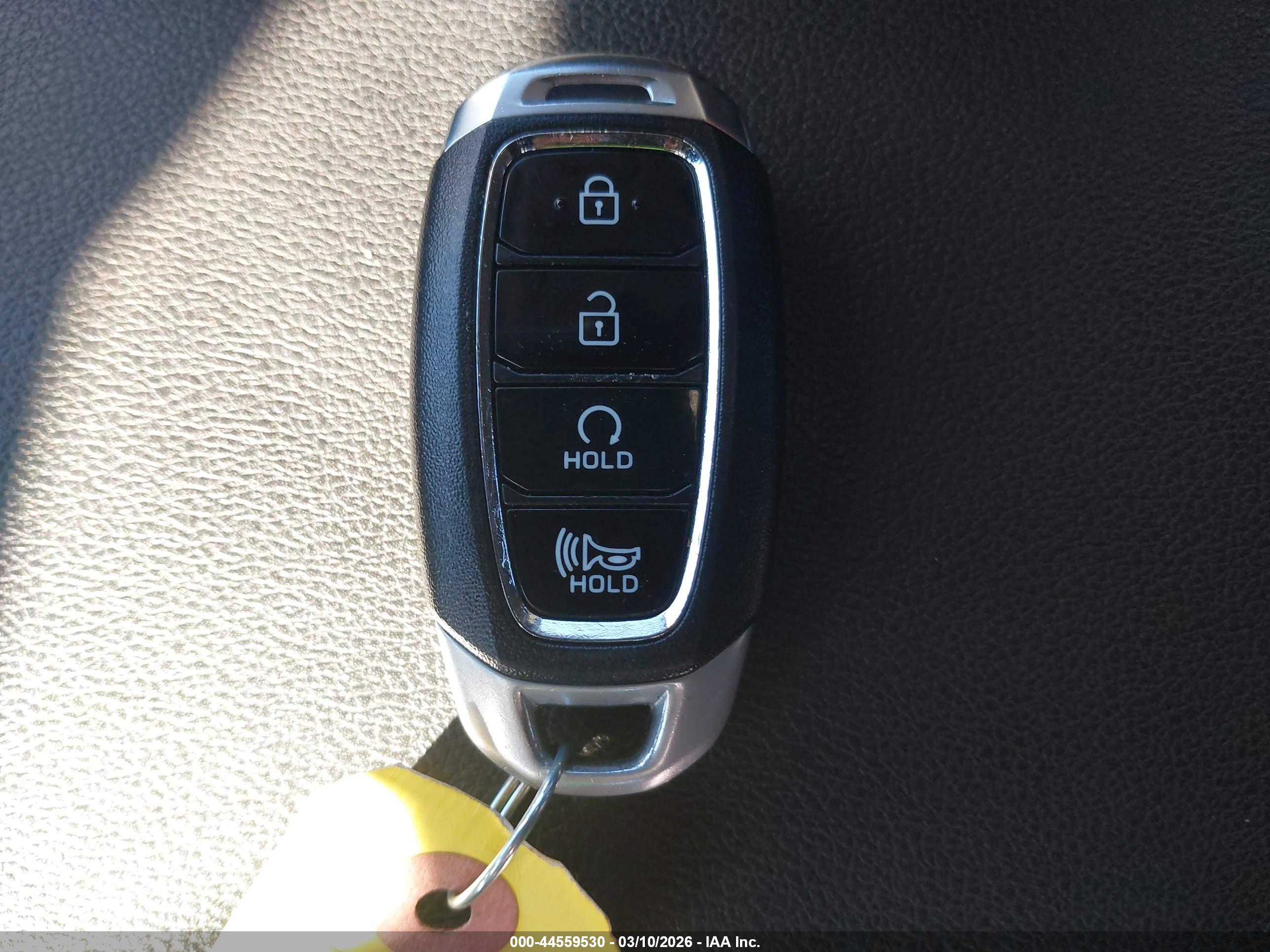 HYUNDAI KONA image 11