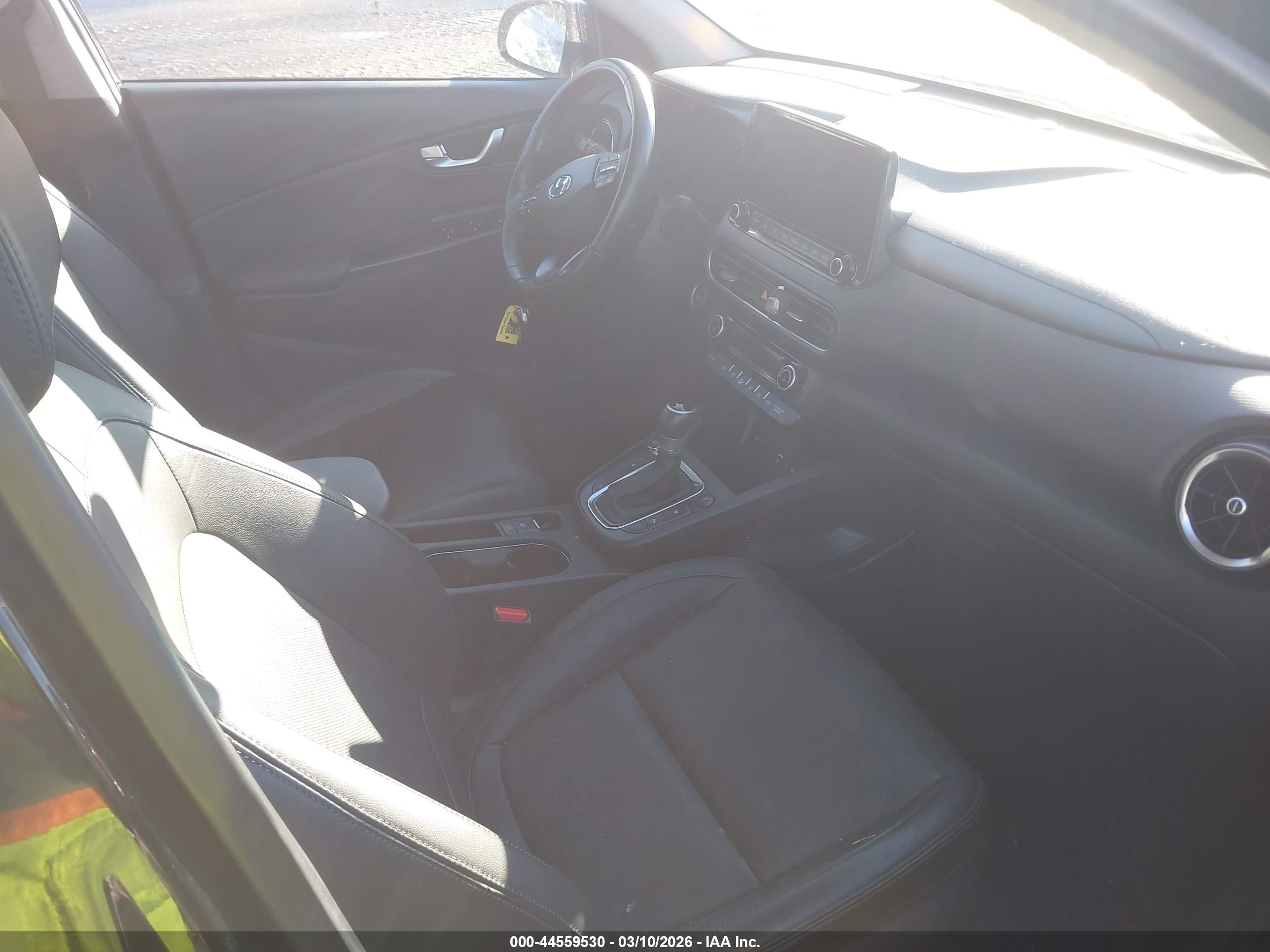 HYUNDAI KONA image 5