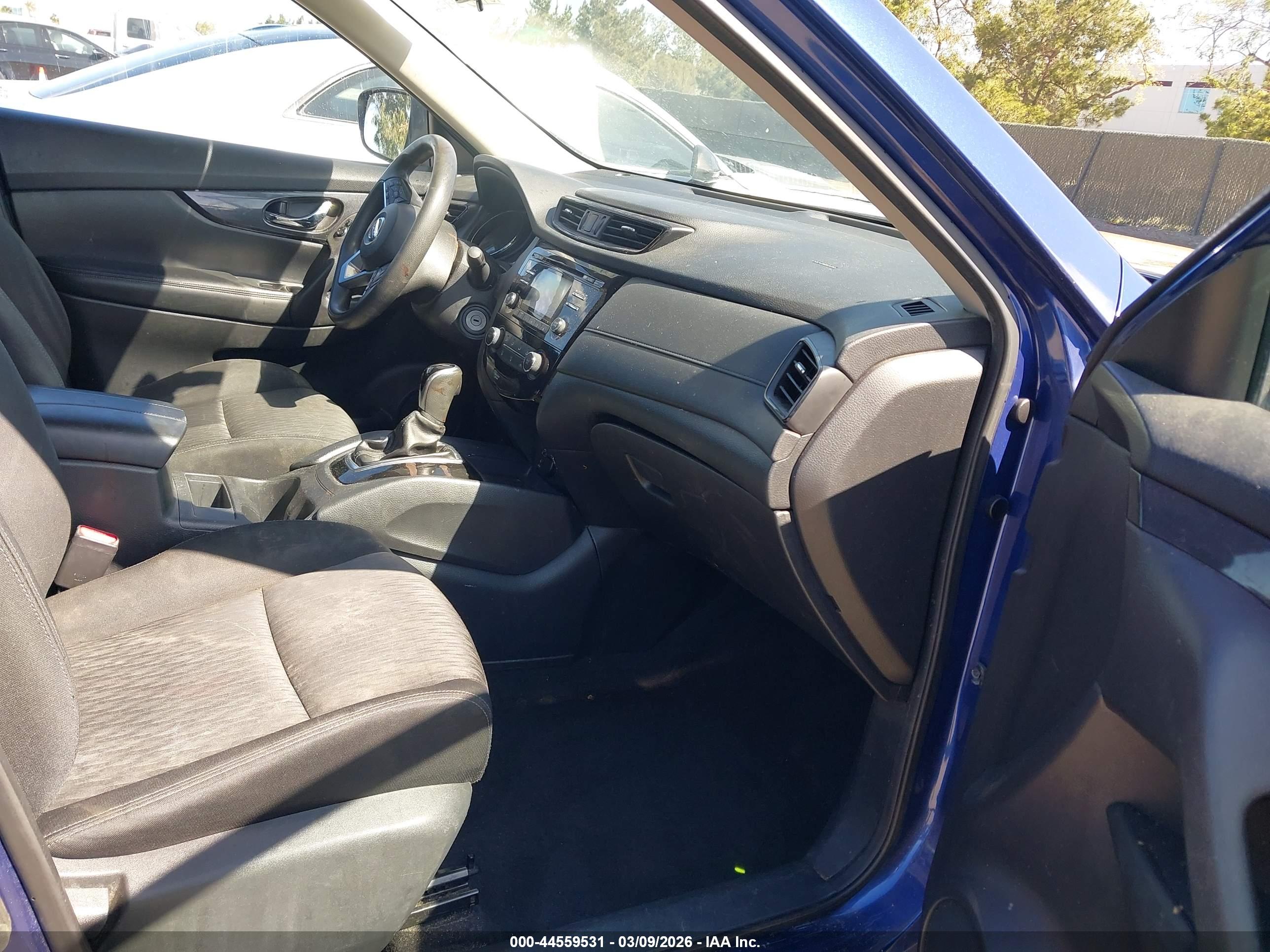 NISSAN ROGUE image 5