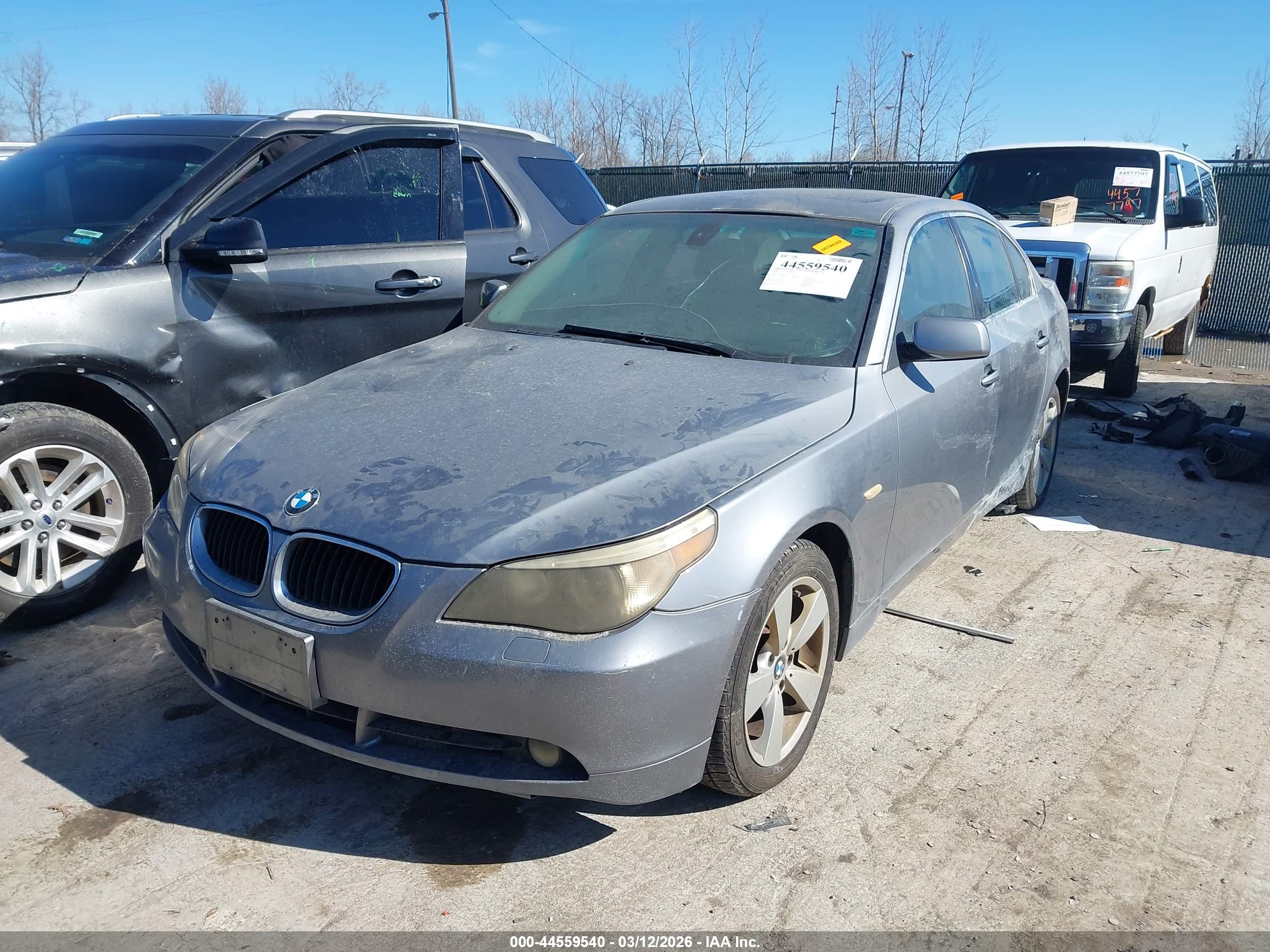 BMW 530XI image 2