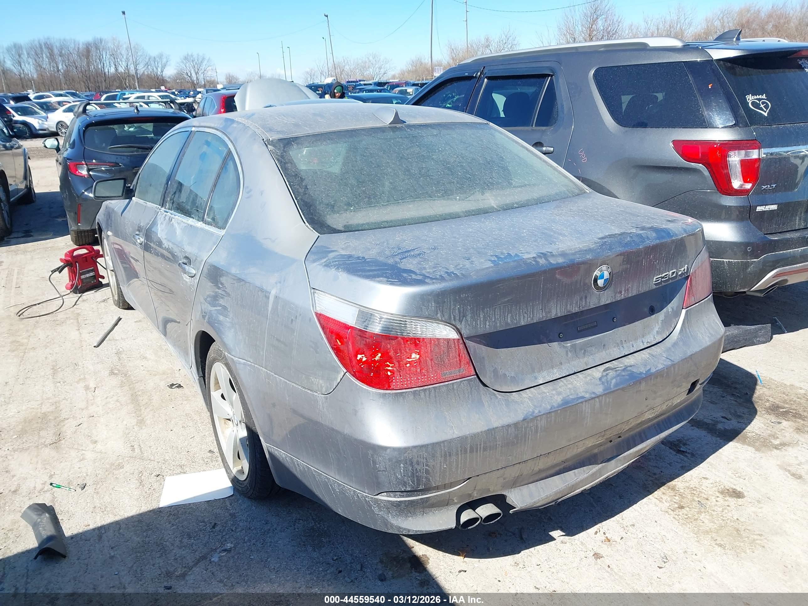 BMW 530XI image 3