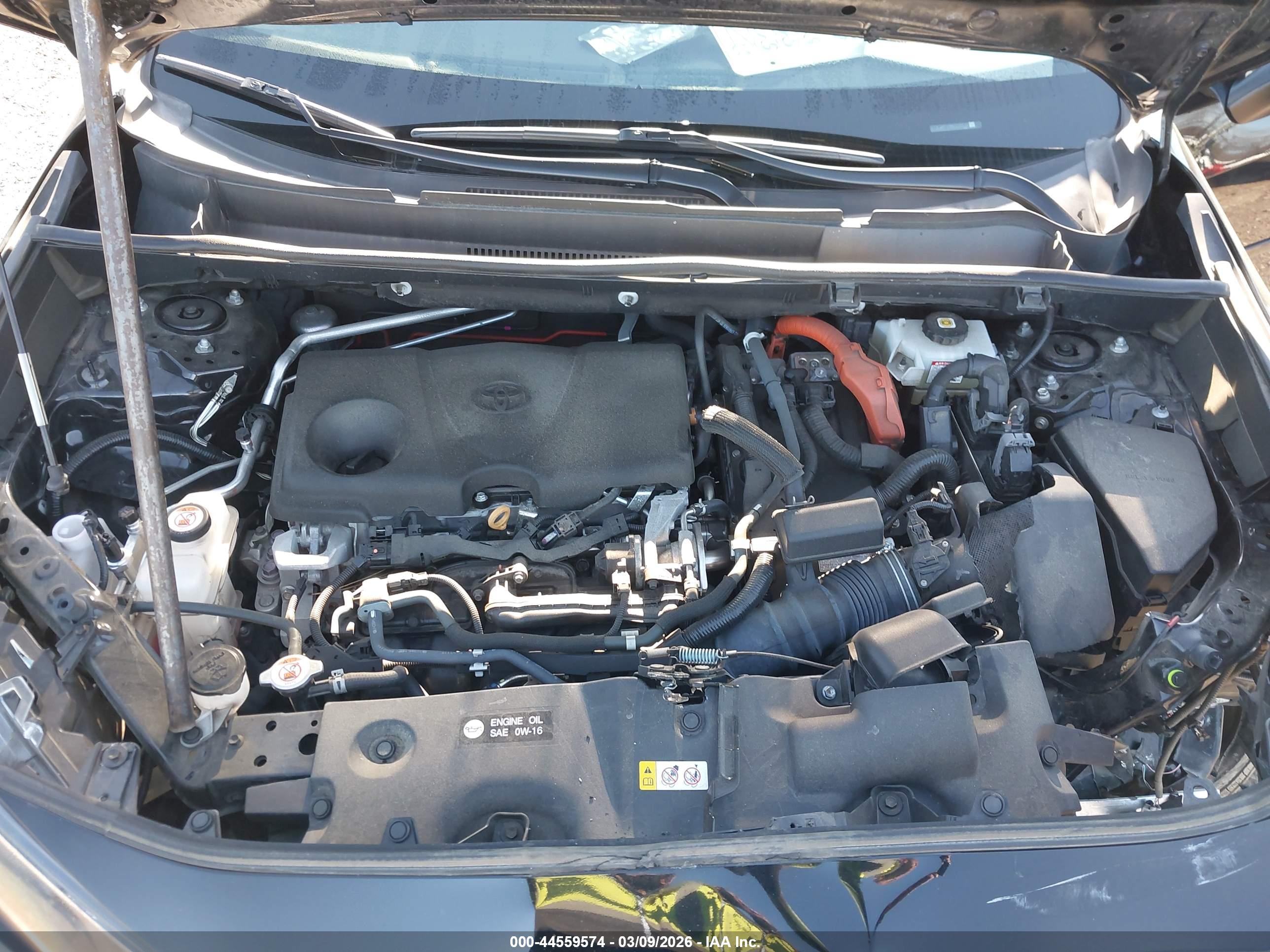 TOYOTA RAV4 image 10