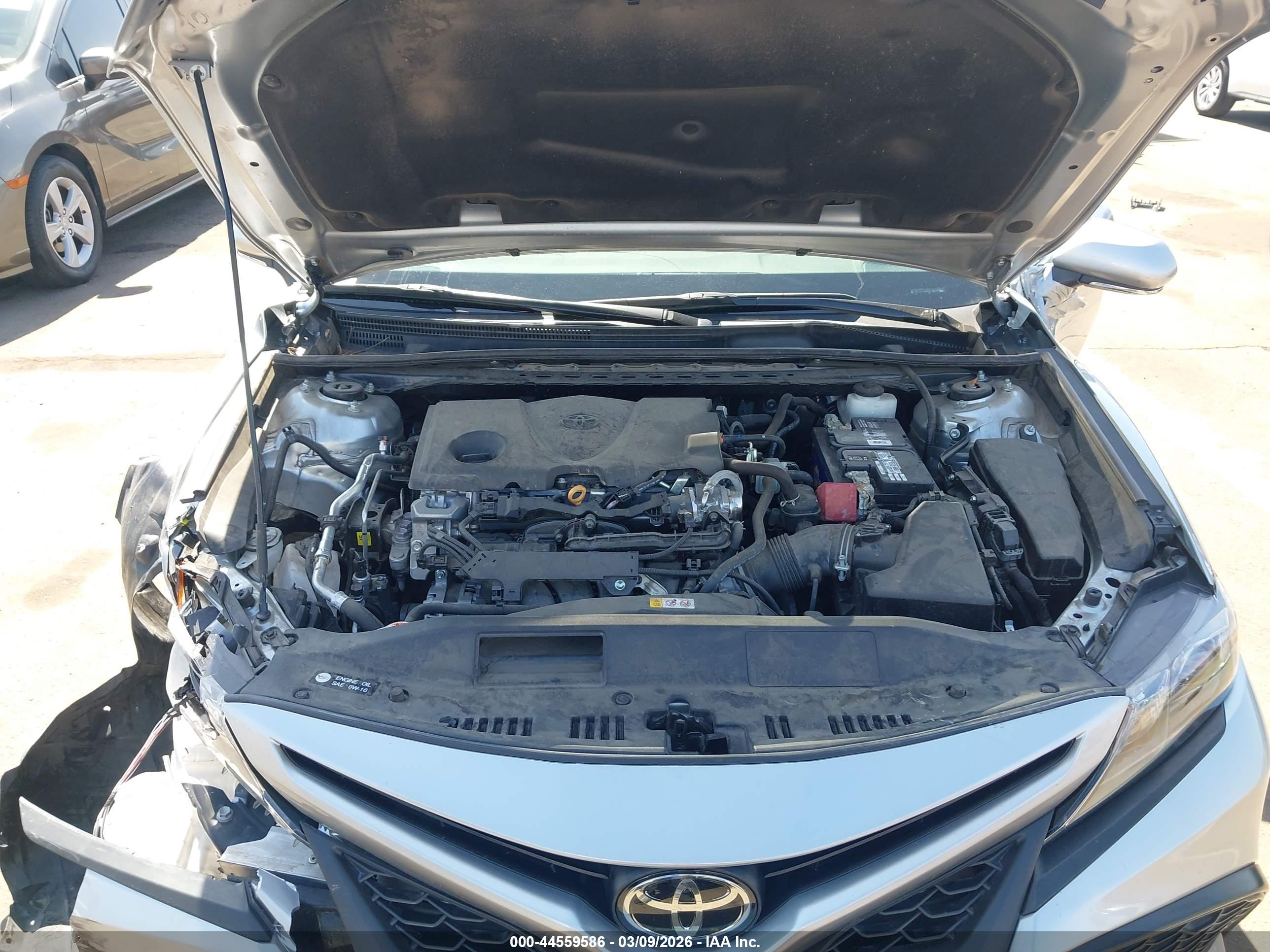 TOYOTA CAMRY image 10