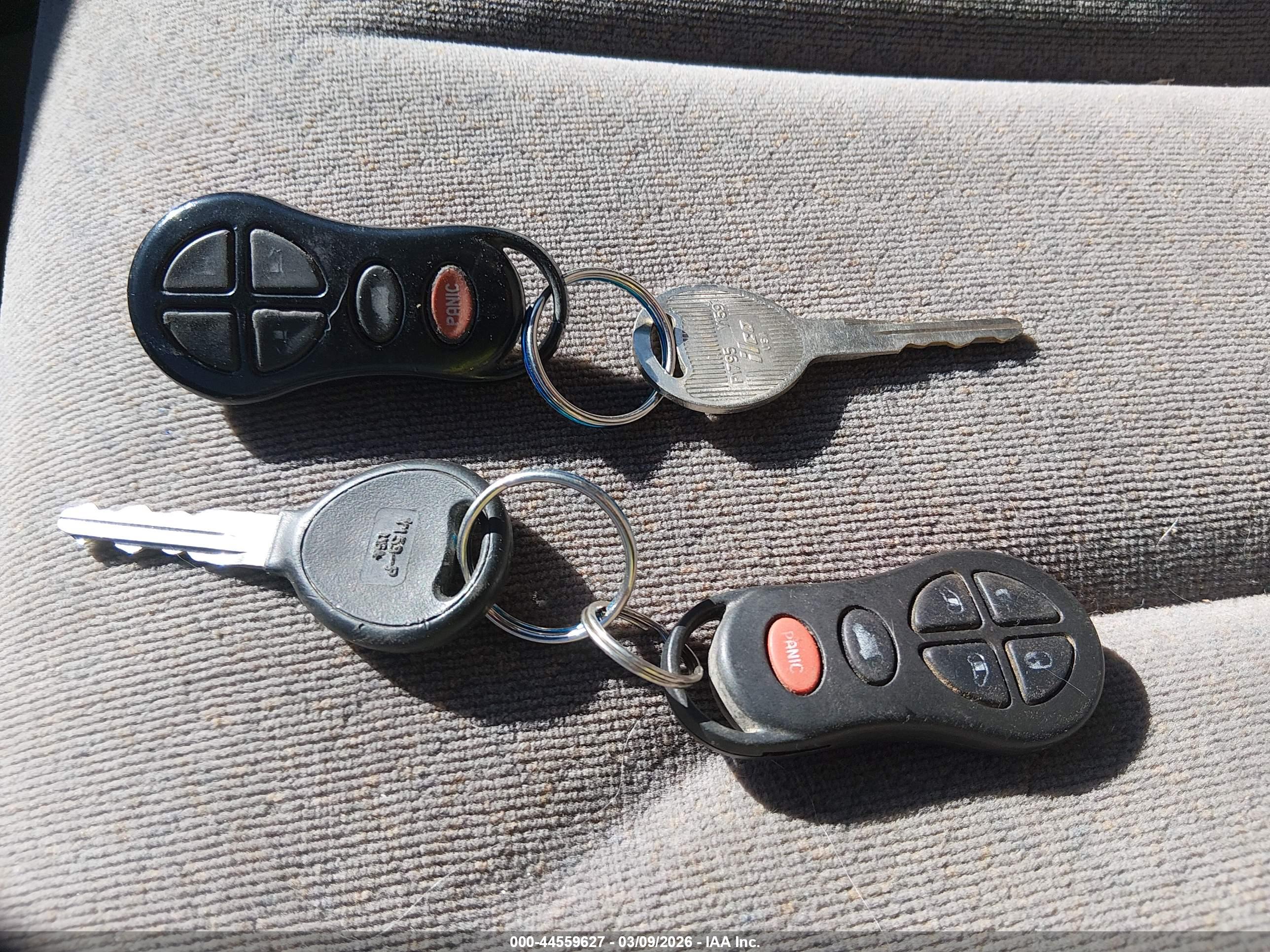 CHRYSLER TOWN image 11