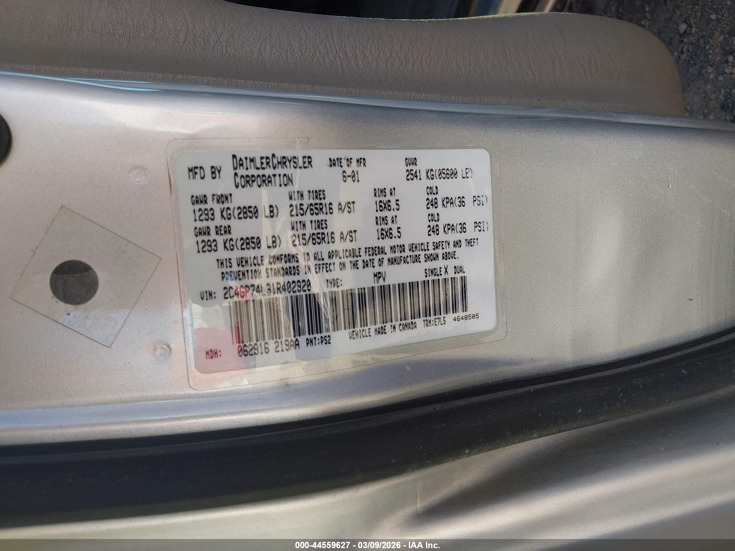 CHRYSLER TOWN image 9
