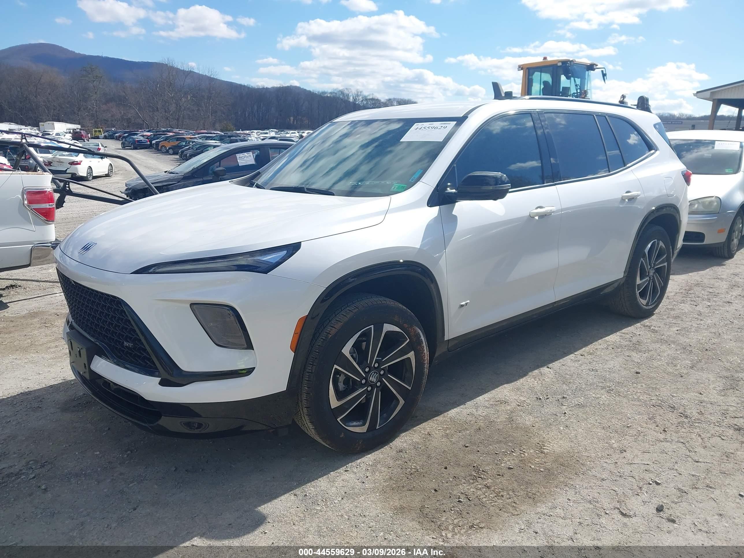 BUICK ENCLAVE image 2