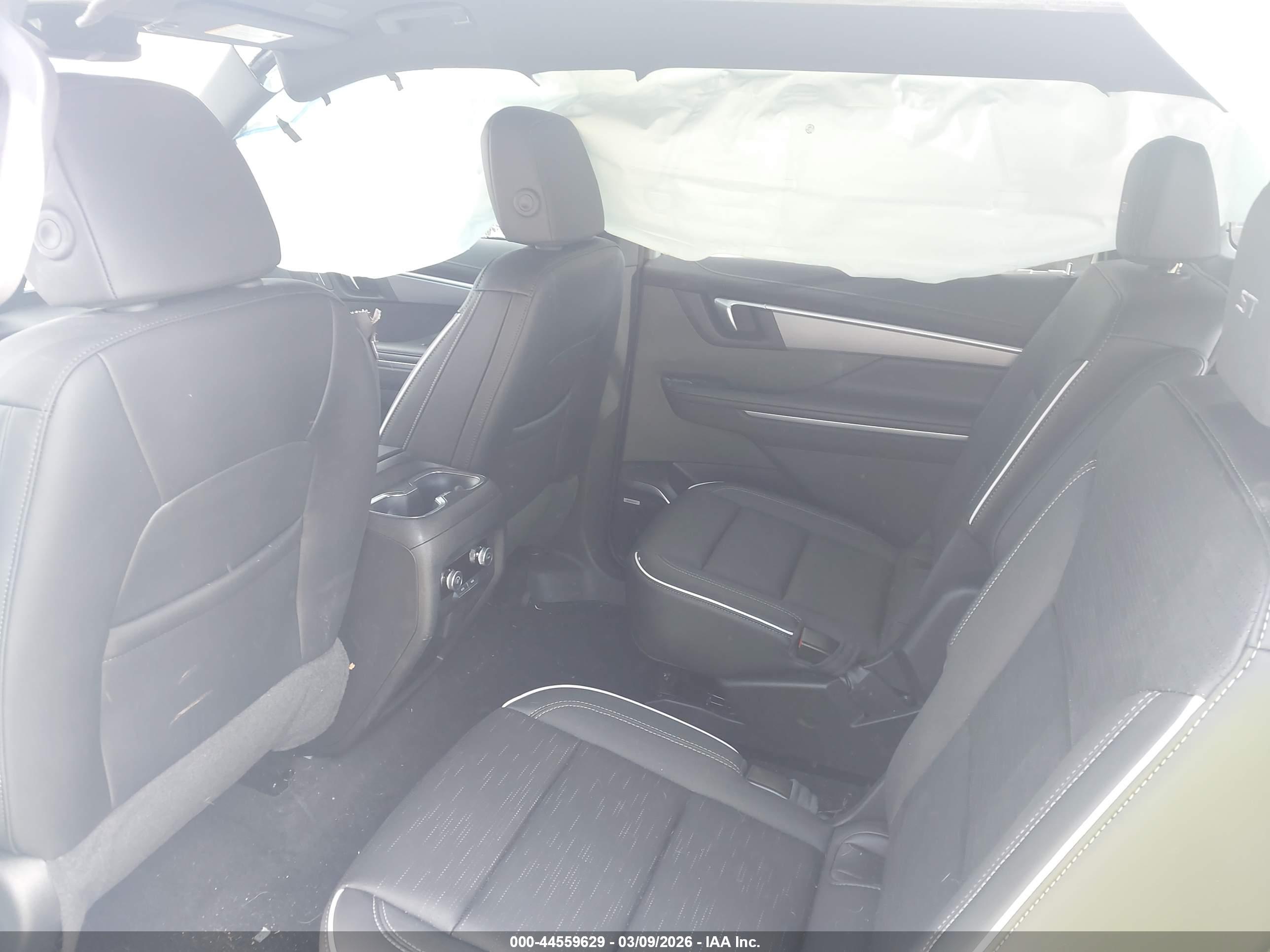 BUICK ENCLAVE image 8