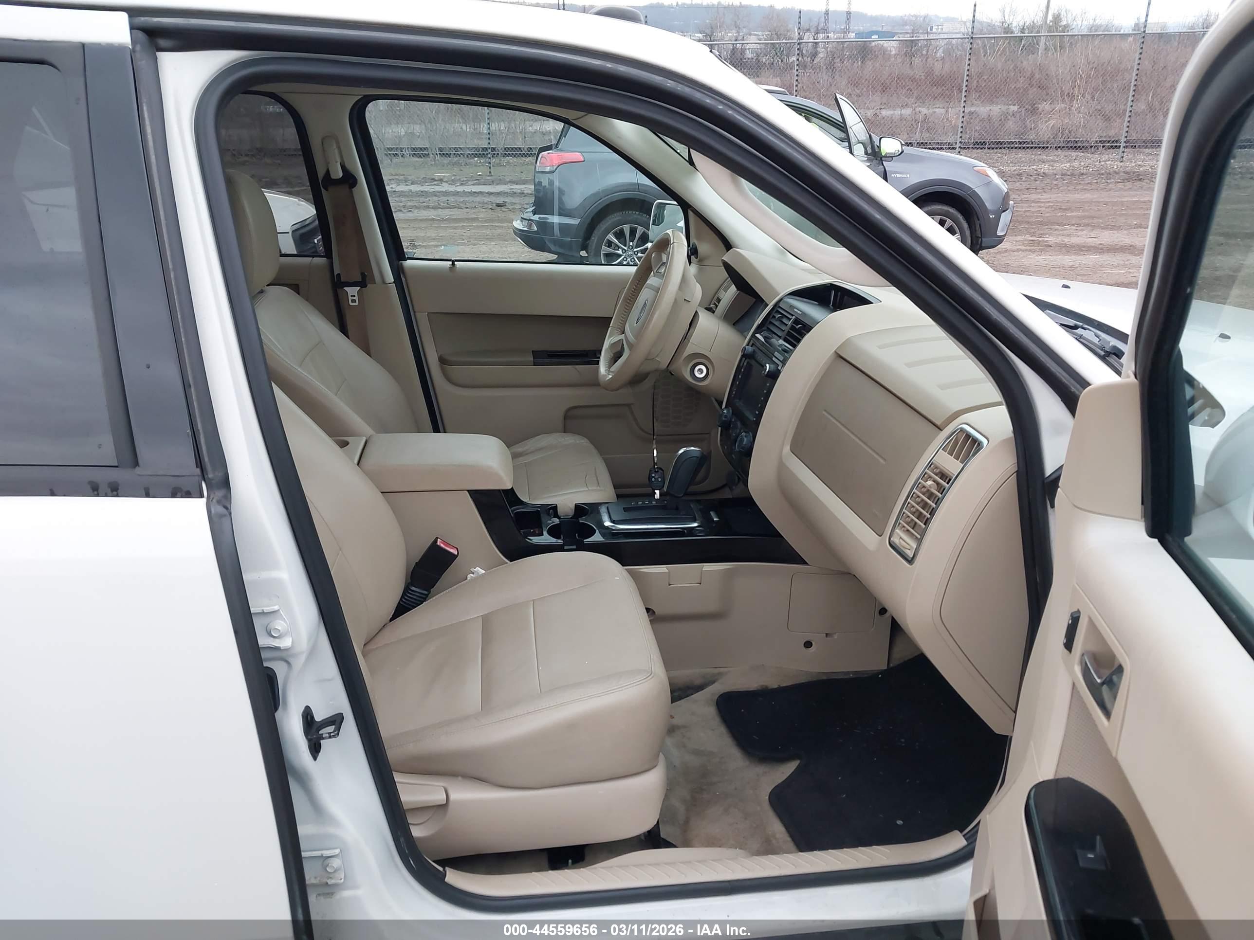 FORD ESCAPE image 5