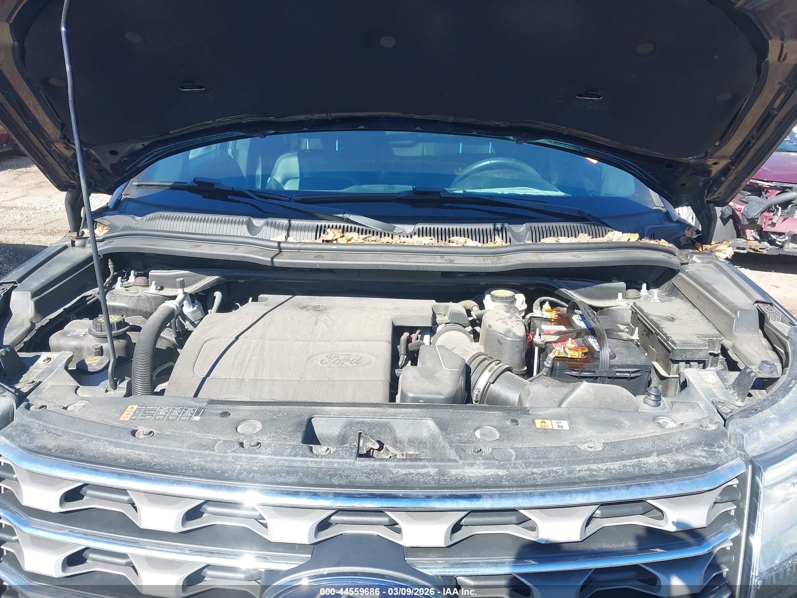 FORD EXPLORER image 10