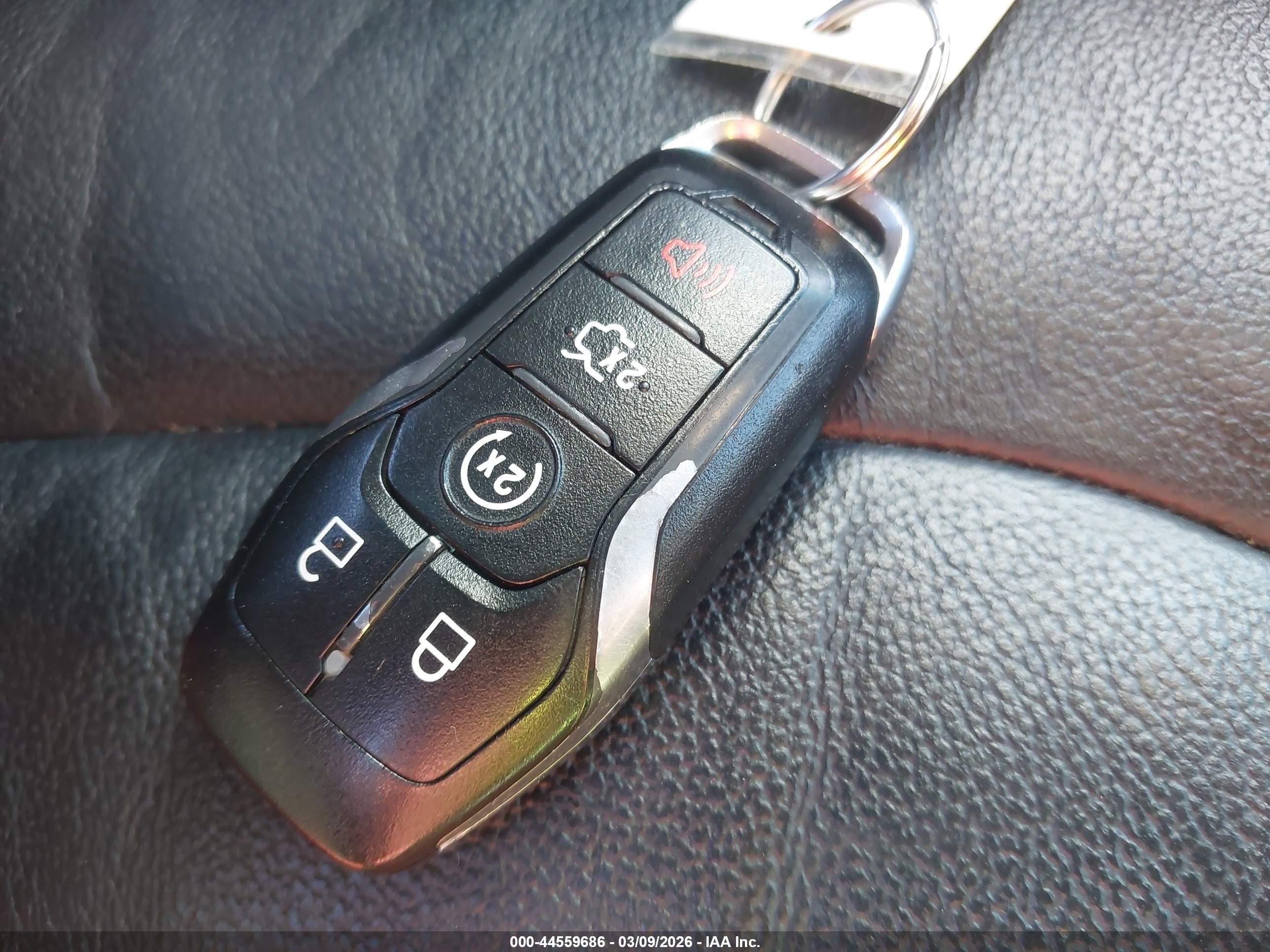 FORD EXPLORER image 11