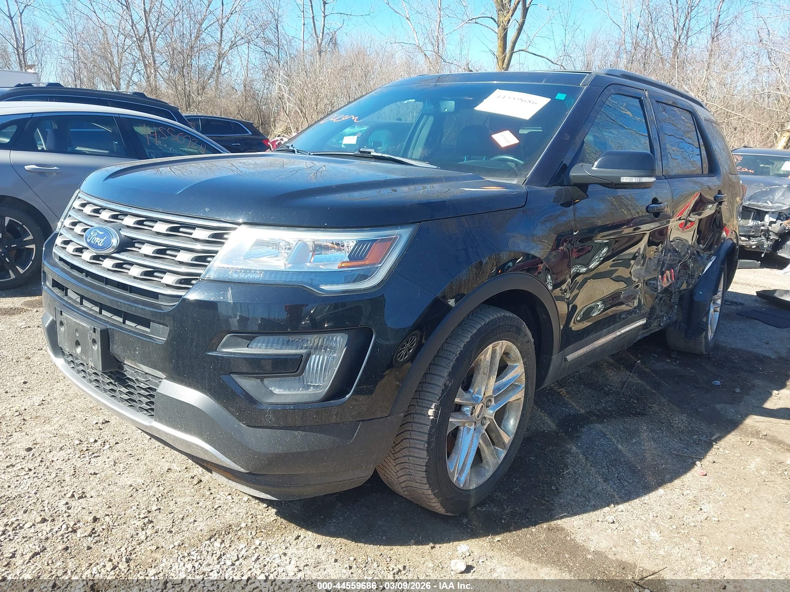 FORD EXPLORER image 2
