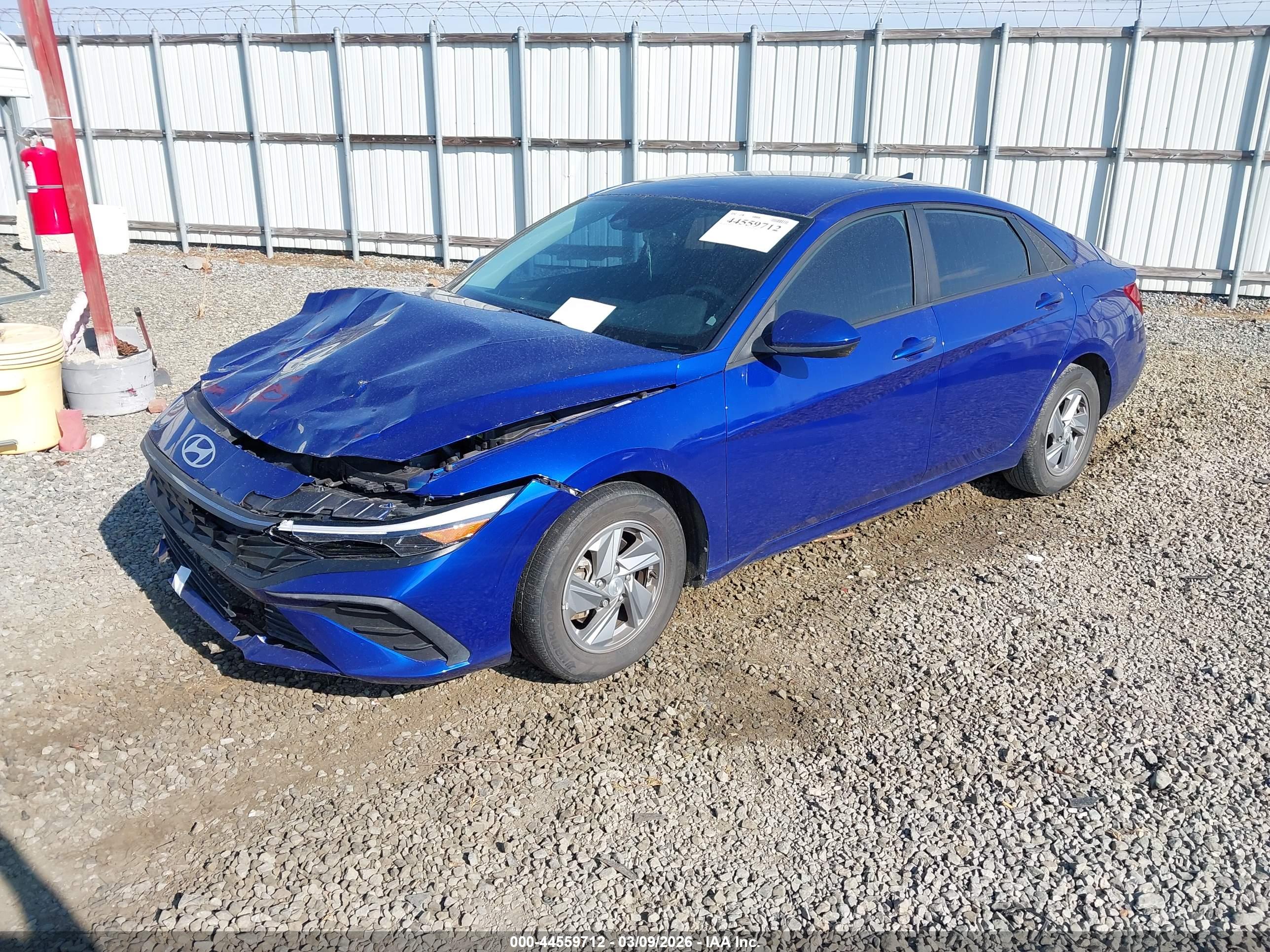 HYUNDAI ELANTRA image 2