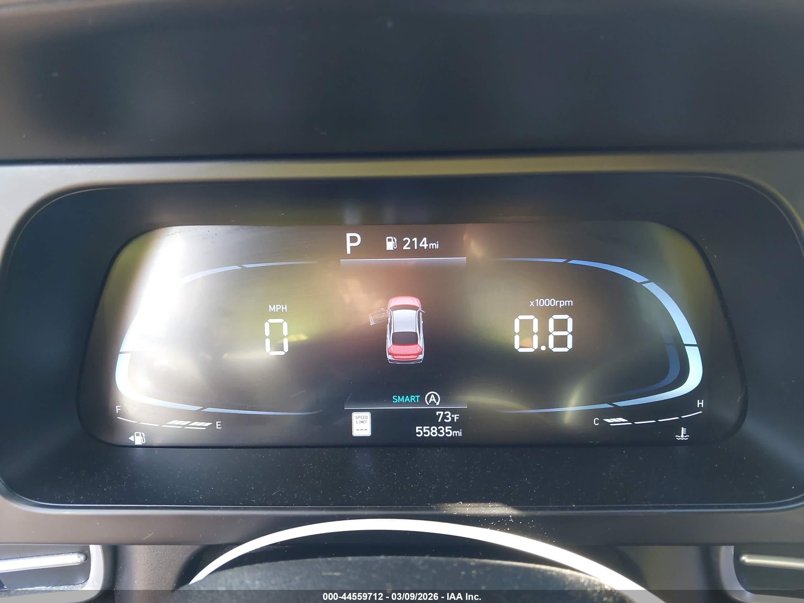 HYUNDAI ELANTRA image 7