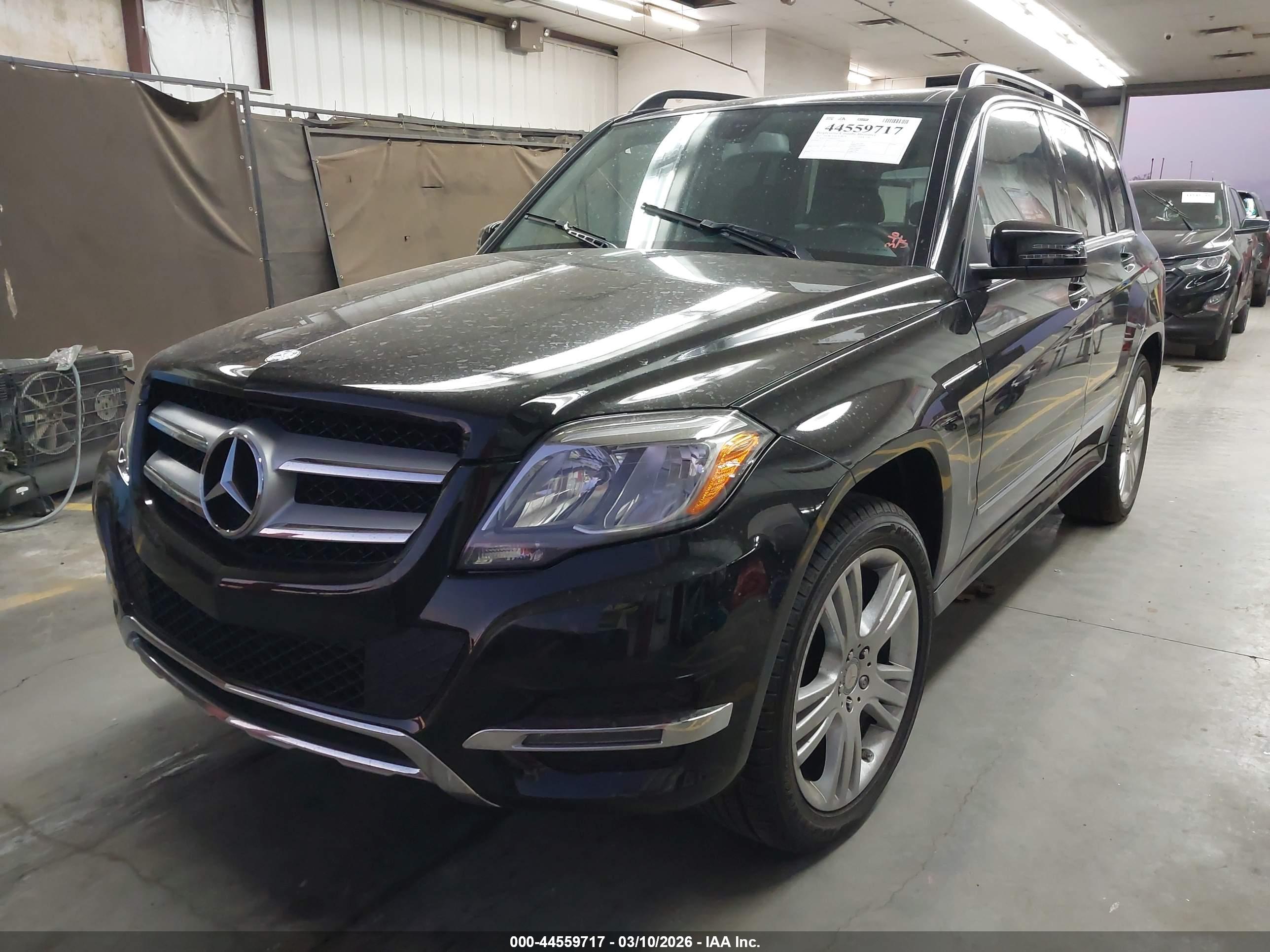 MERCEDES-BENZ GLK image 2