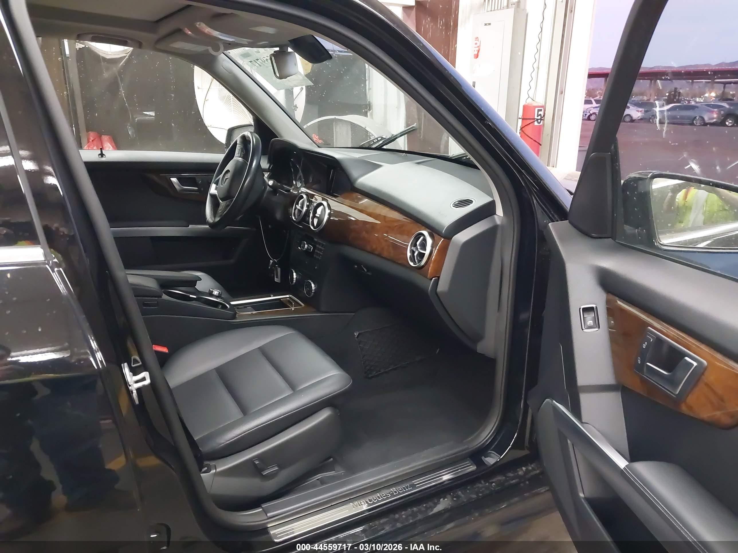 MERCEDES-BENZ GLK image 5