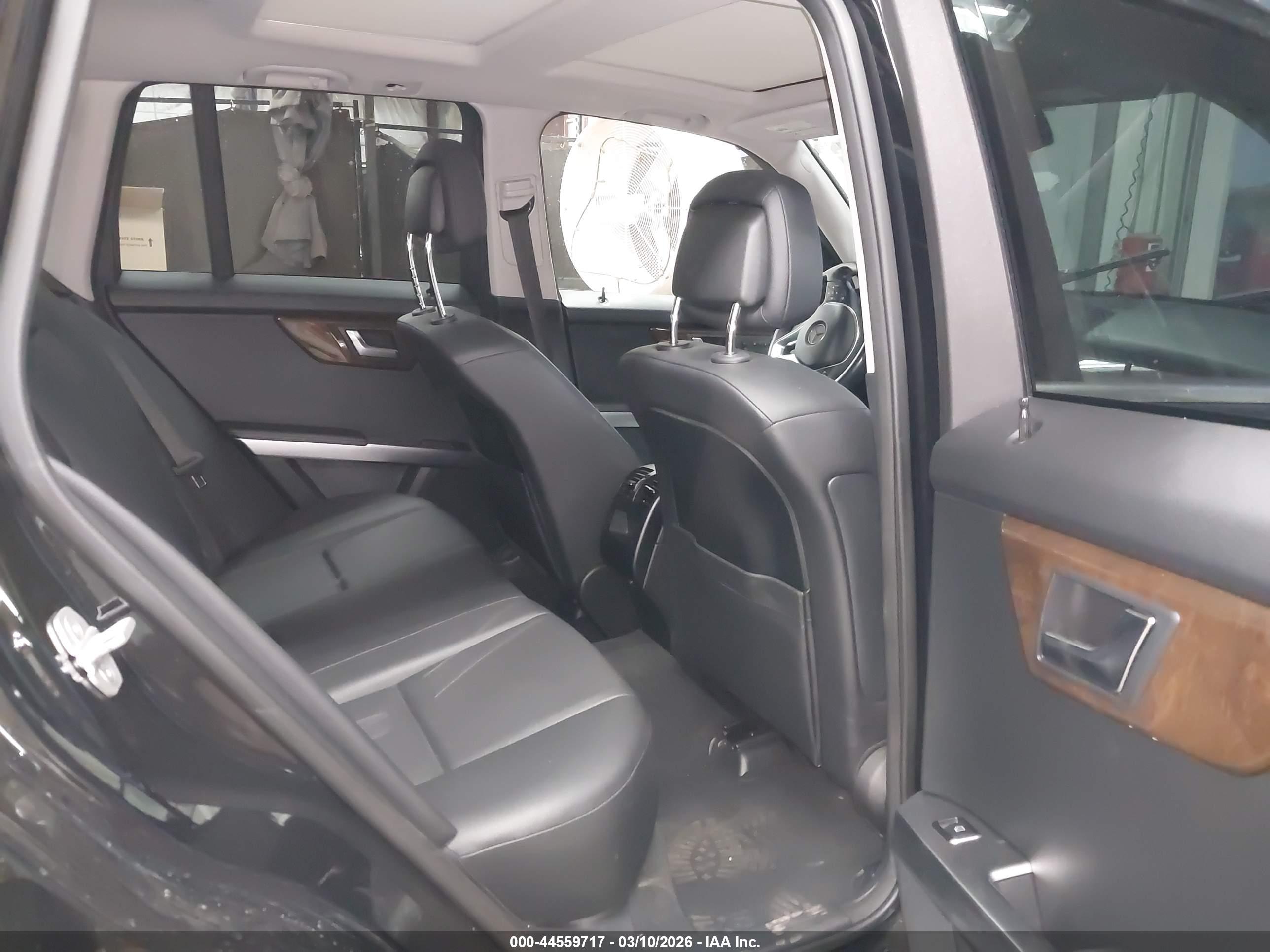 MERCEDES-BENZ GLK image 8