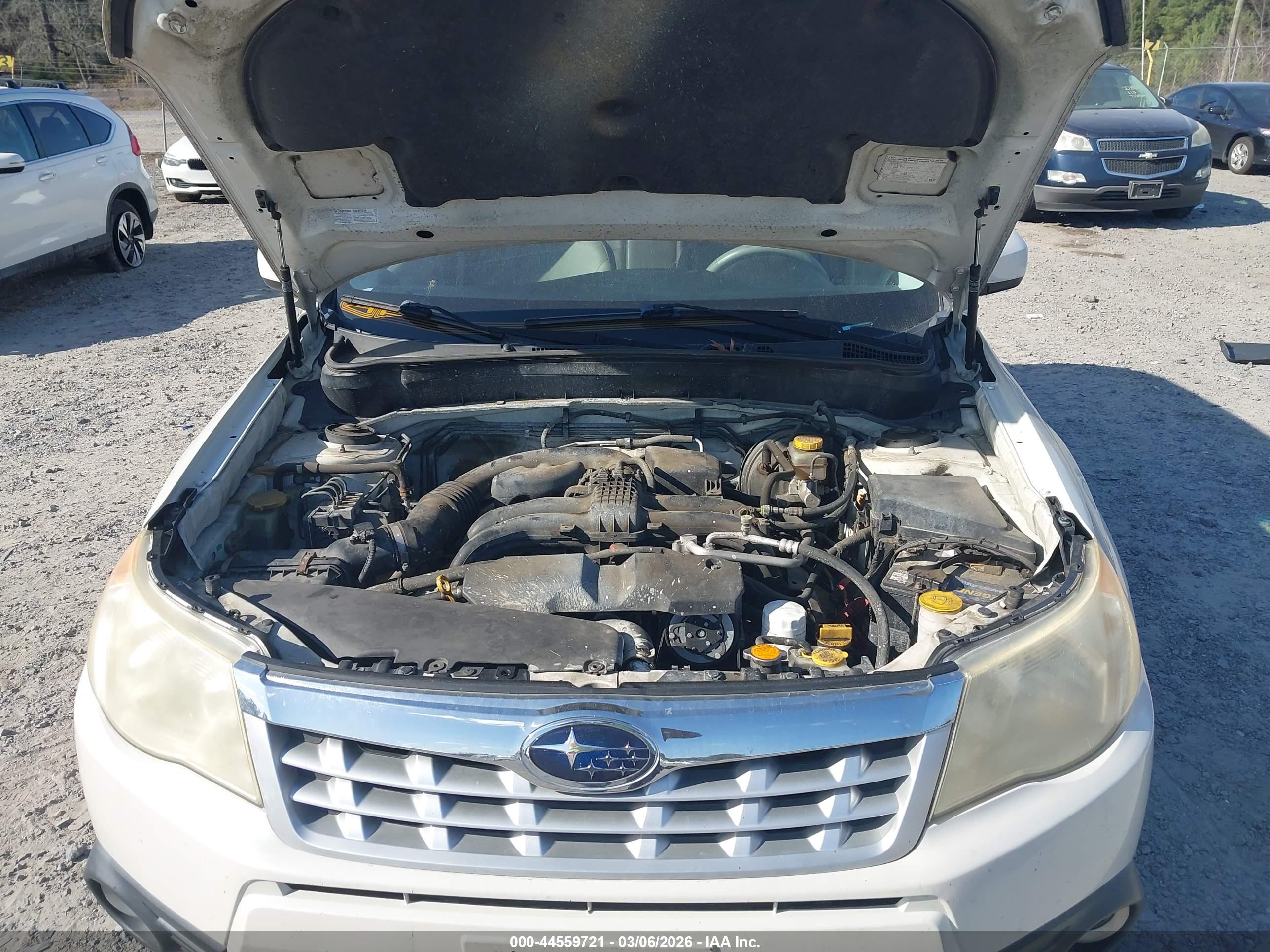 SUBARU FORESTER image 10