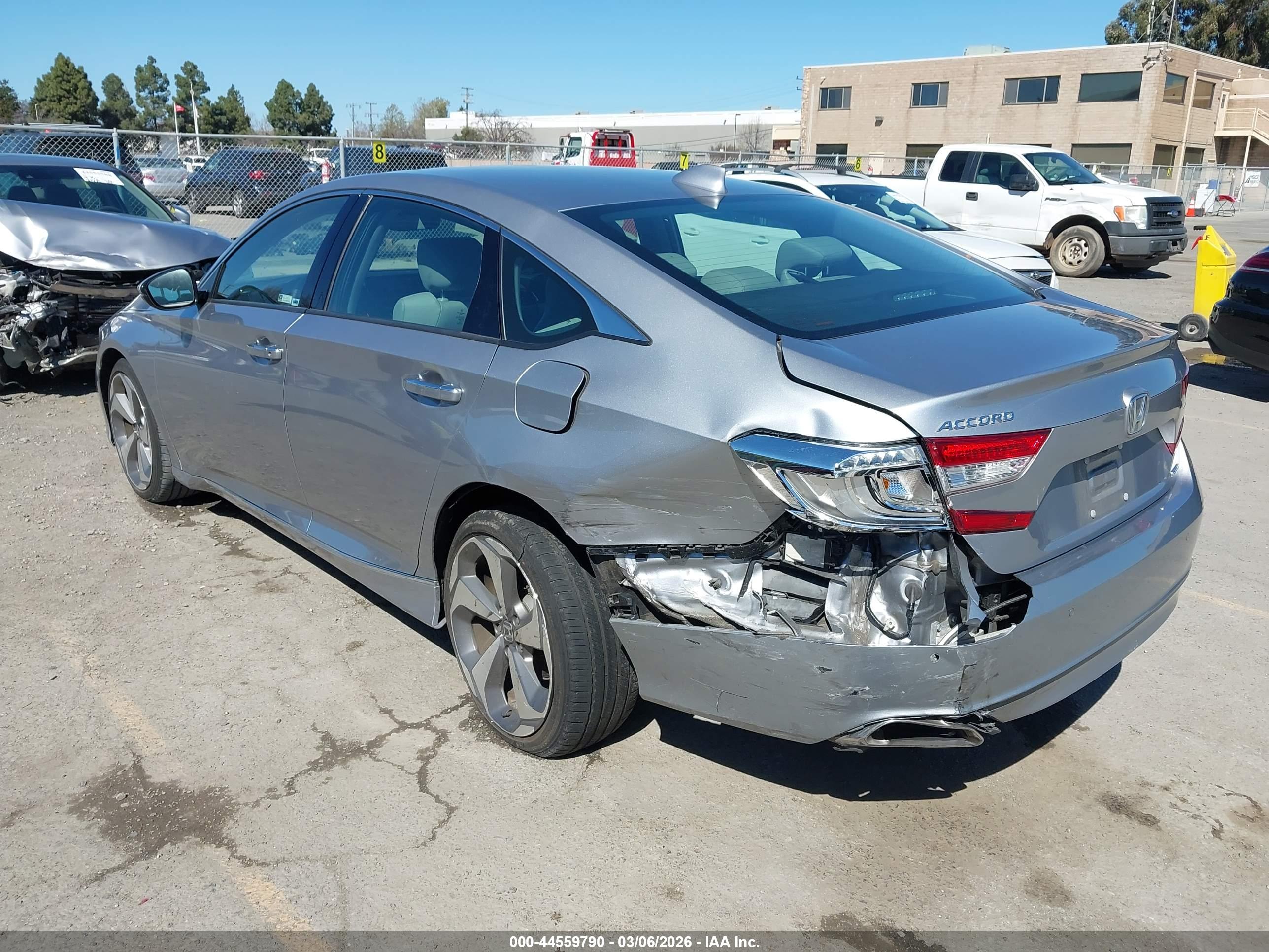 HONDA ACCORD image 3