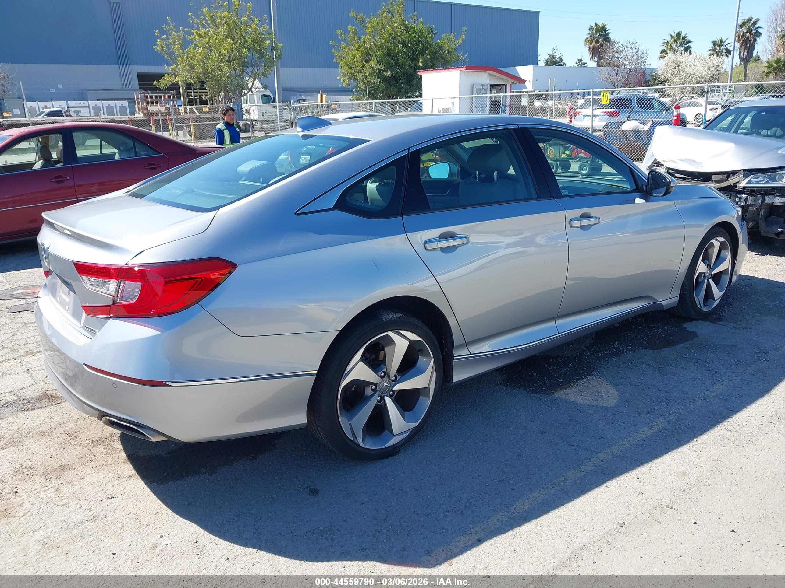 HONDA ACCORD image 4