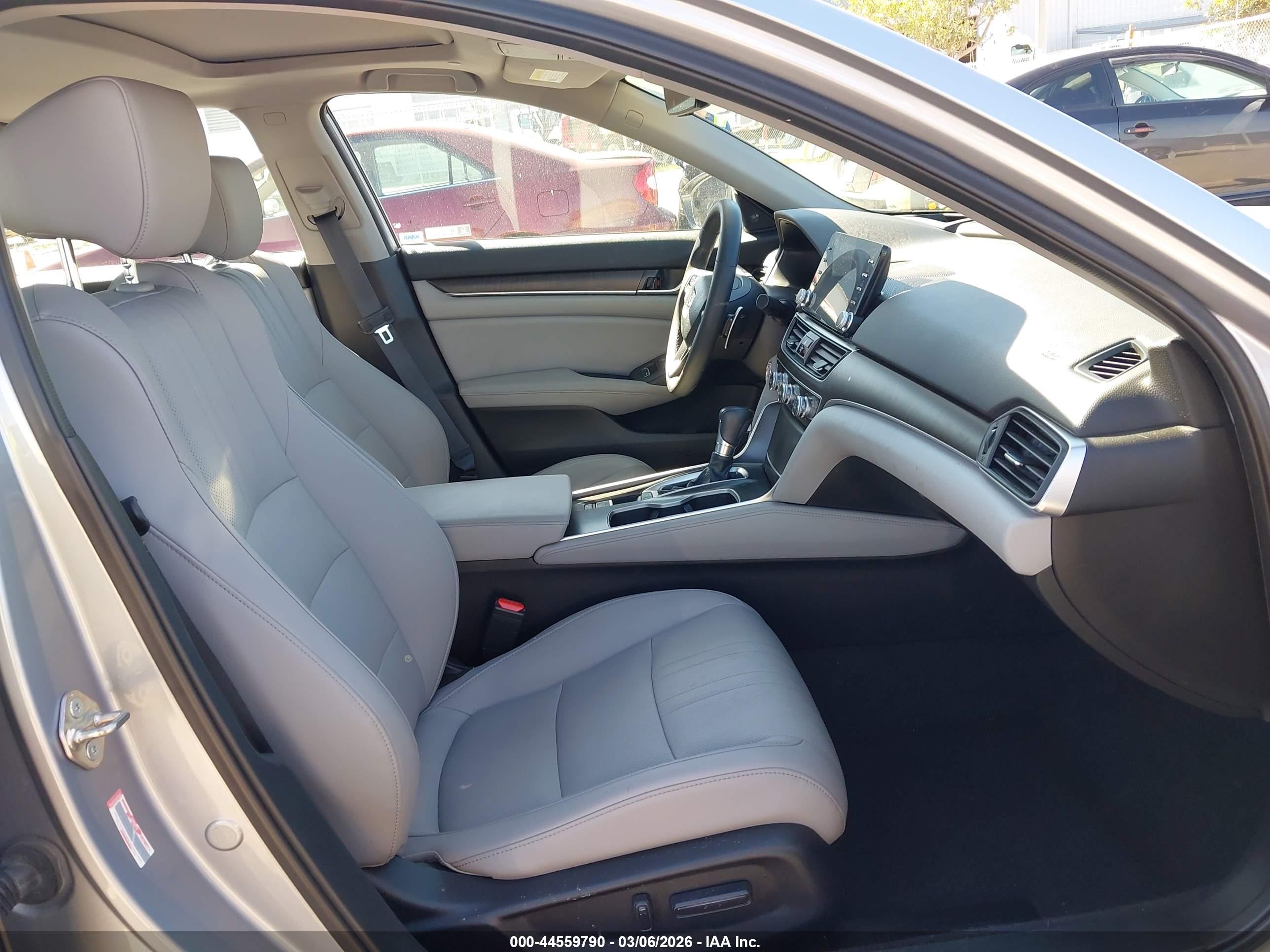 HONDA ACCORD image 5