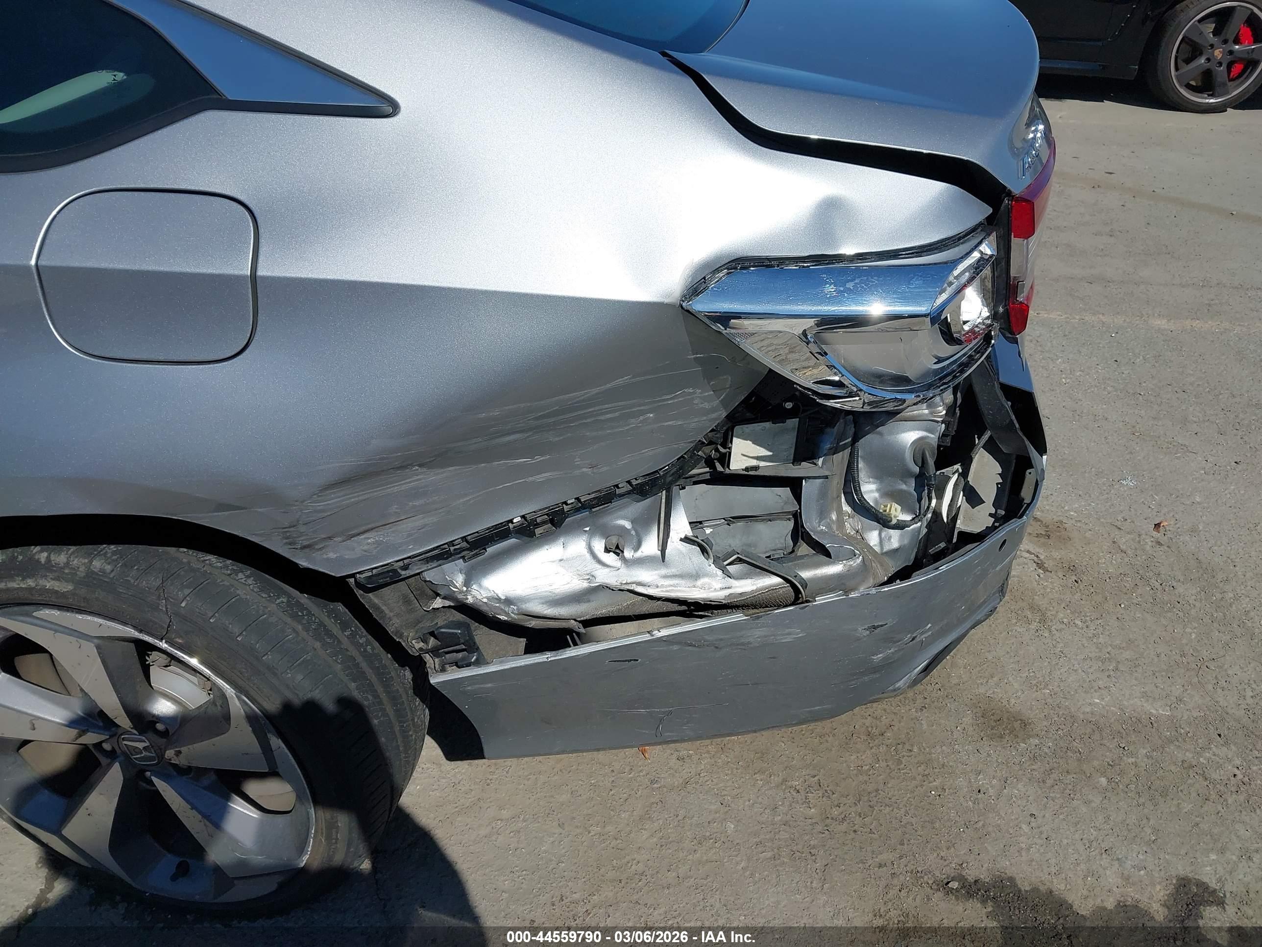 HONDA ACCORD image 6