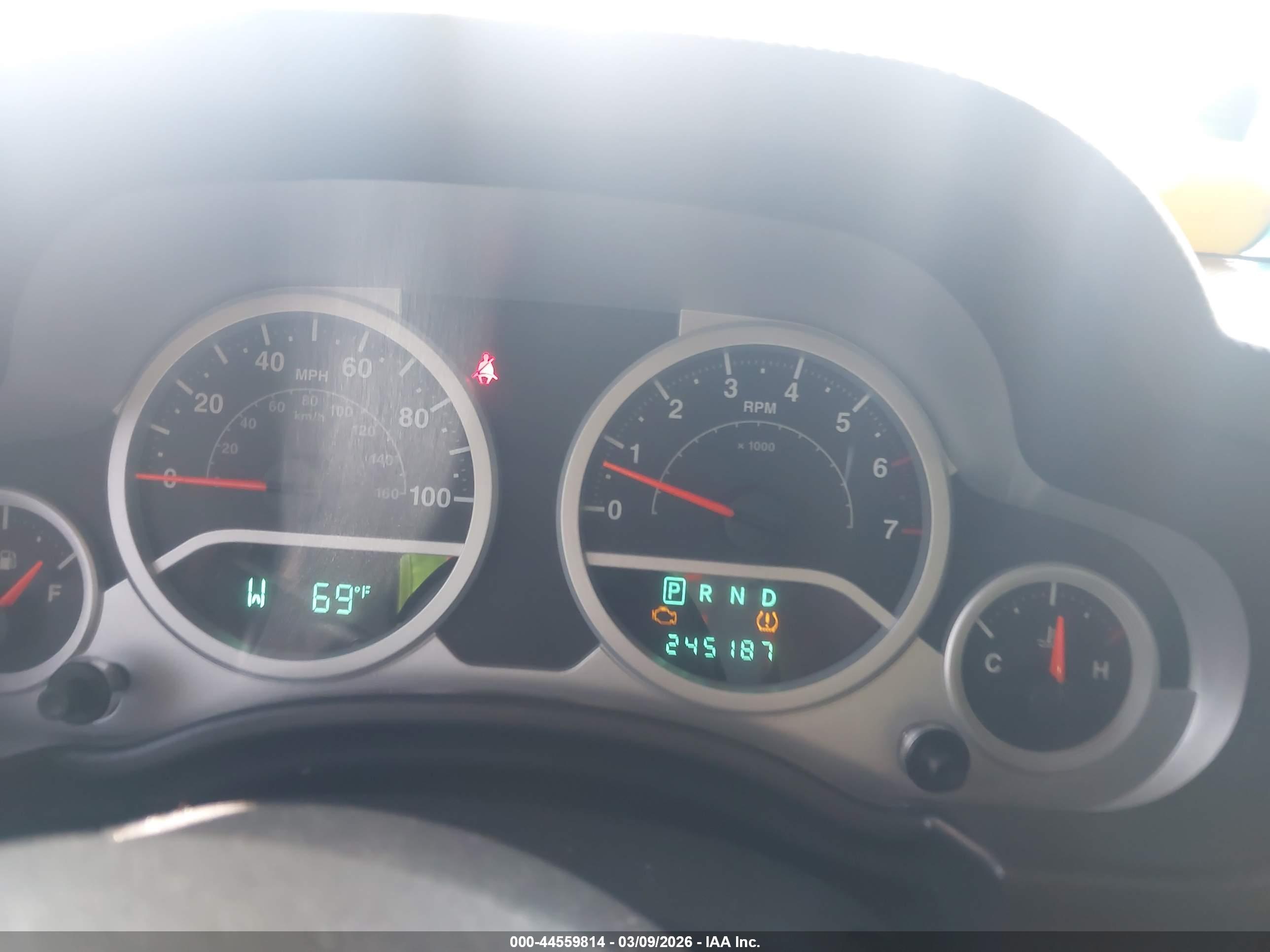 JEEP WRANGLER image 7