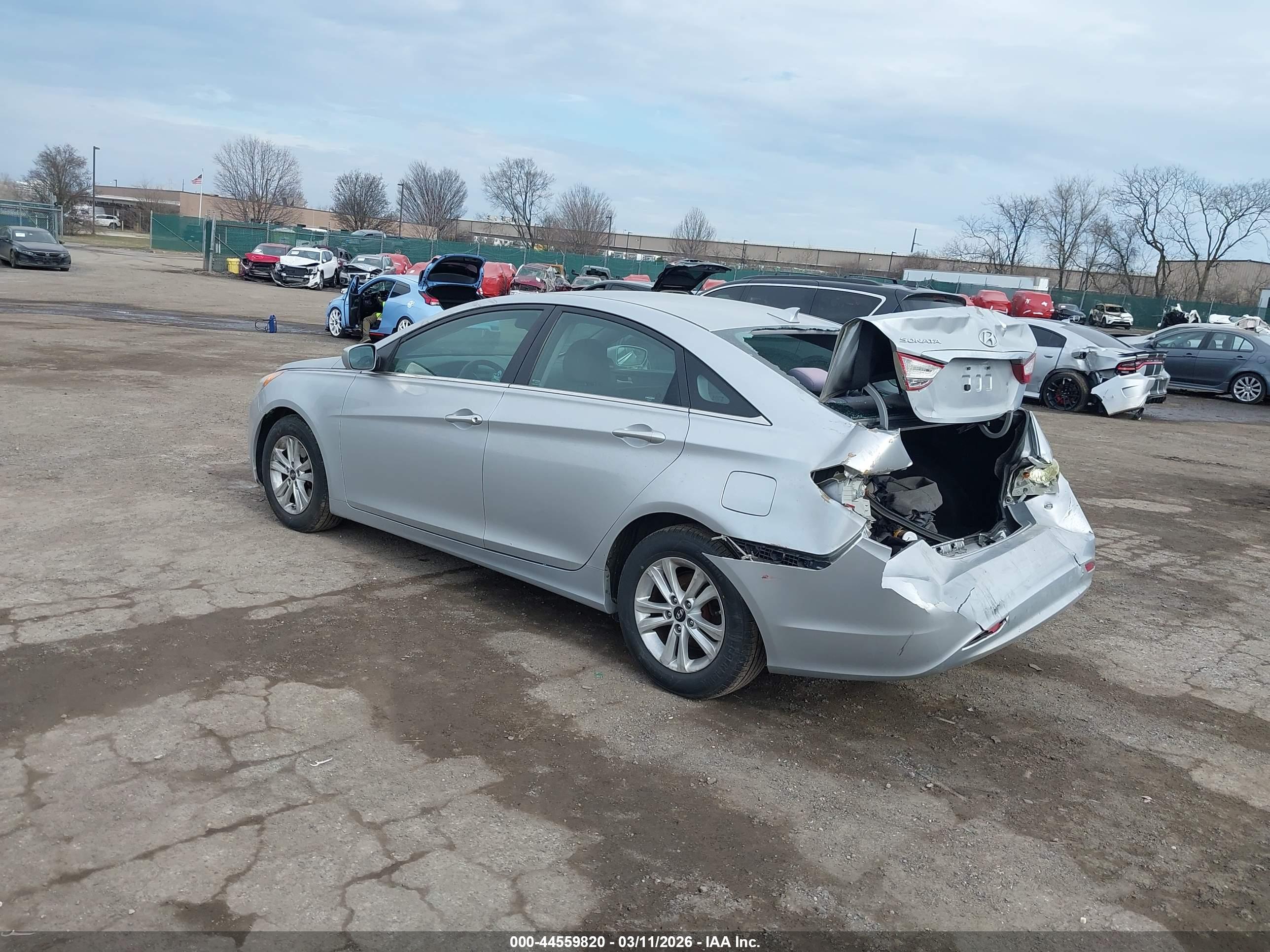 HYUNDAI SONATA image 3