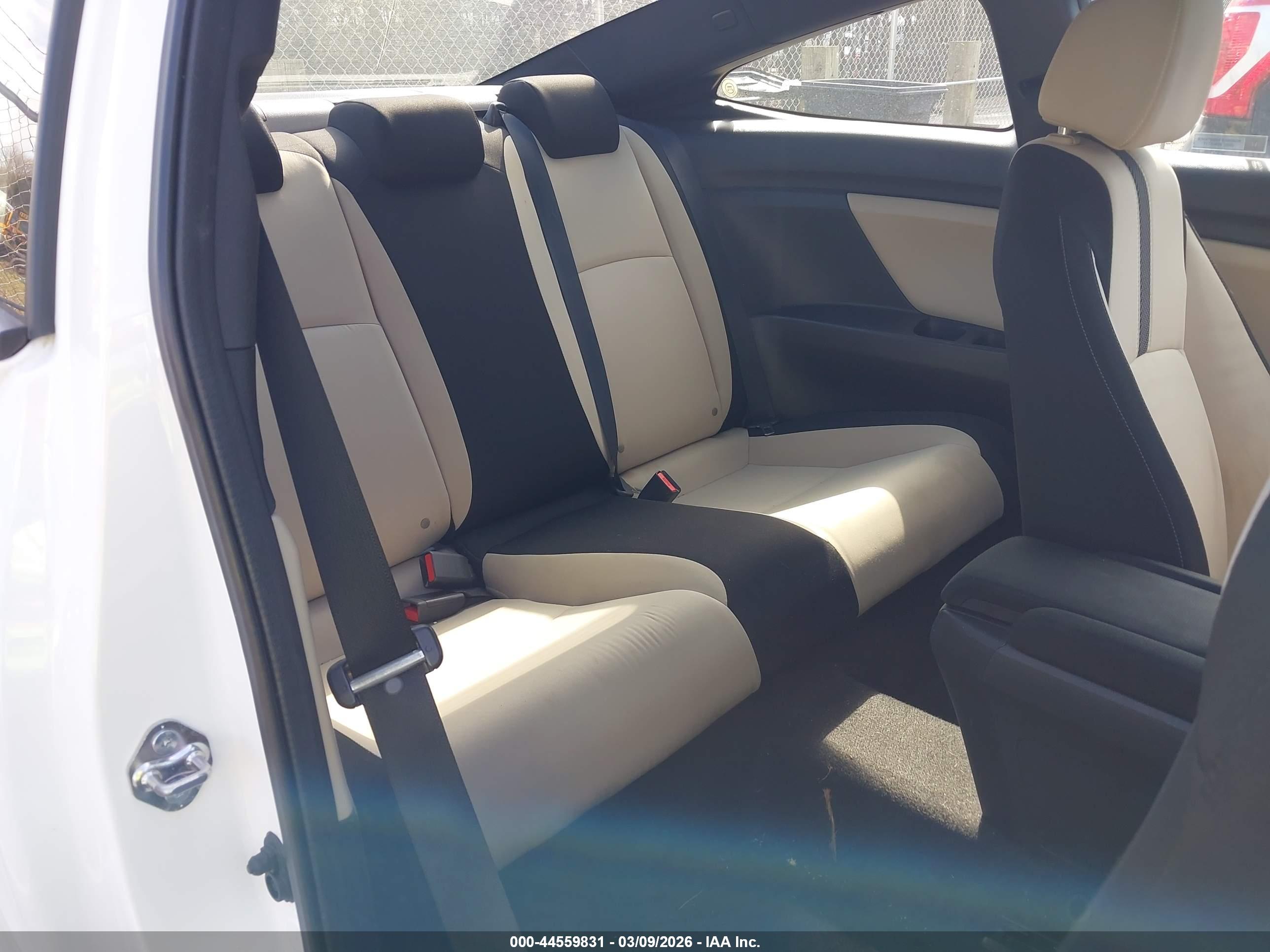 HONDA CIVIC image 8