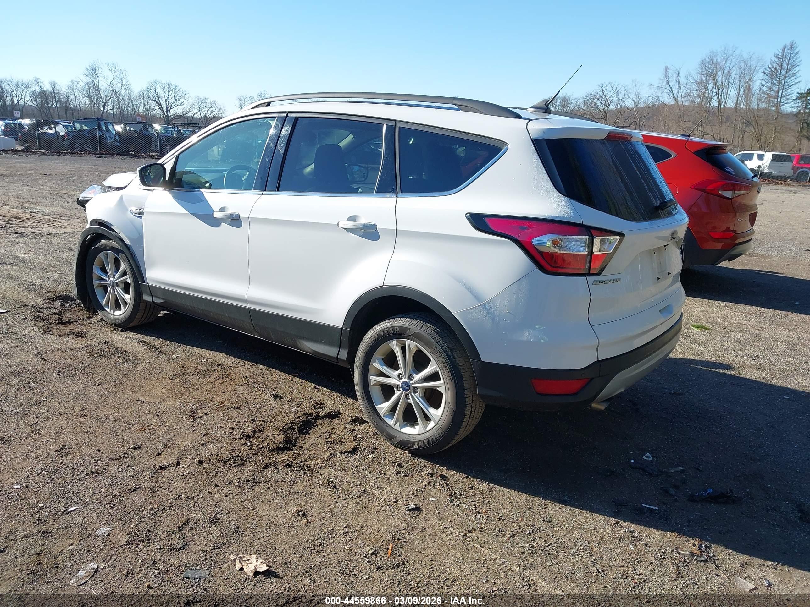 FORD ESCAPE image 3