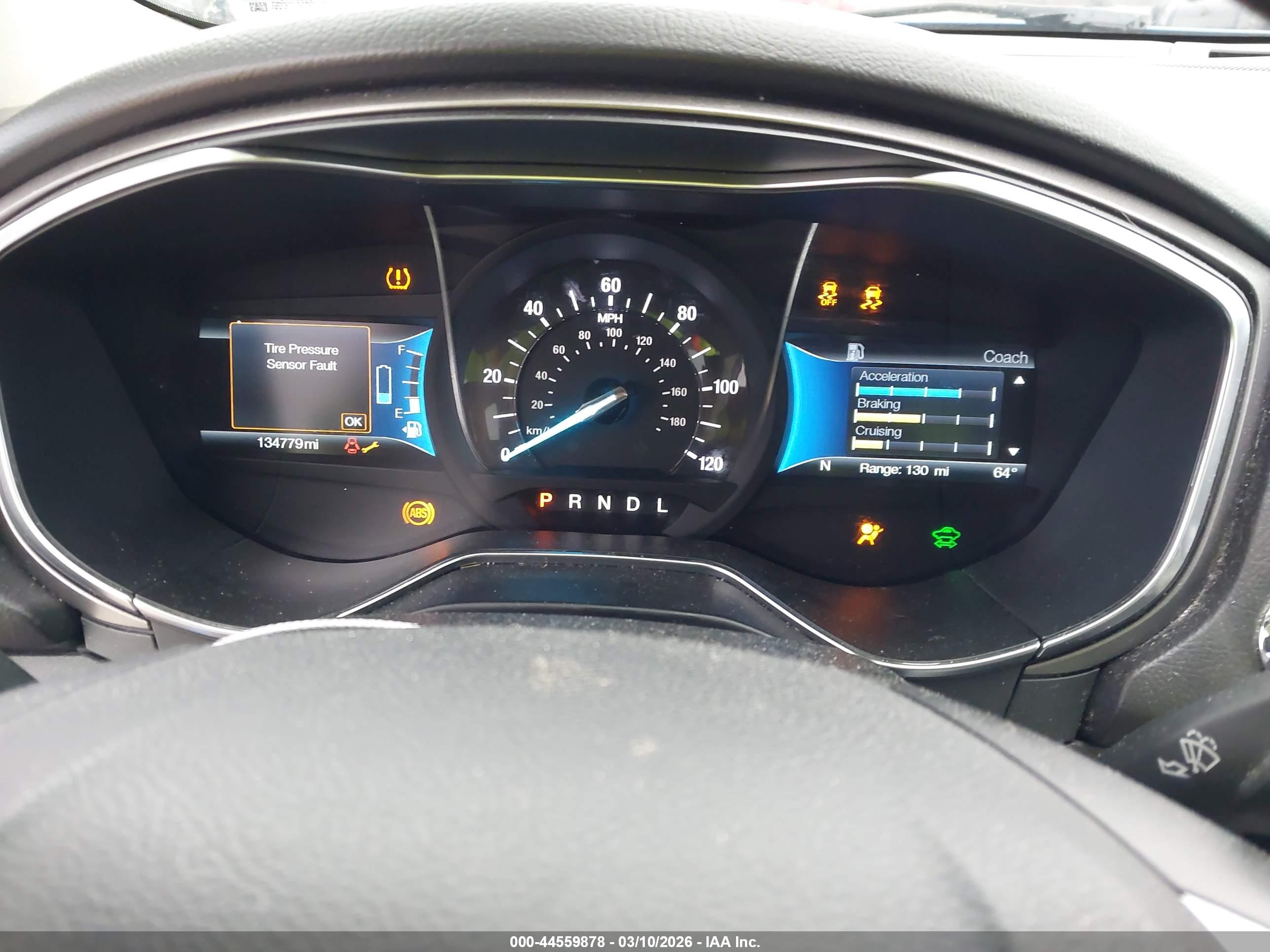 FORD FUSION image 7