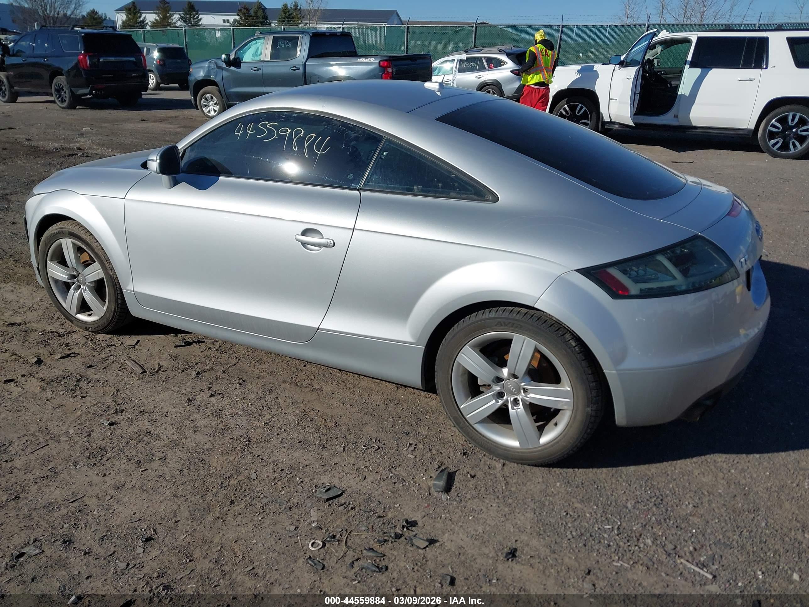 AUDI TT image 3