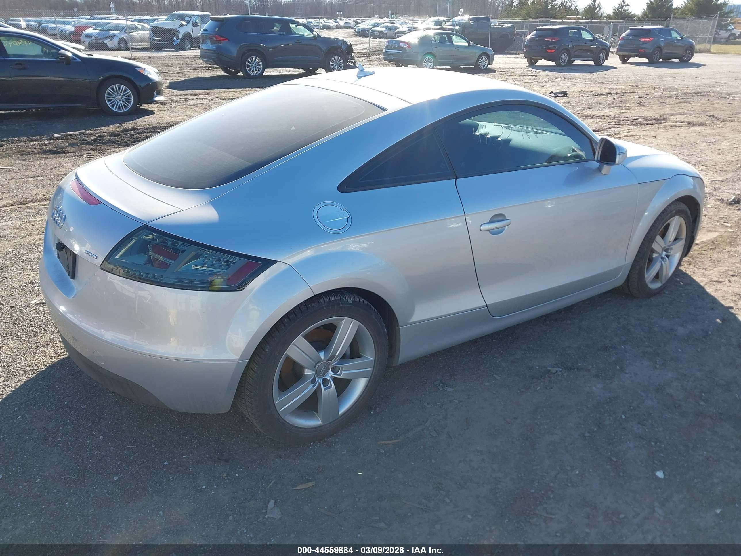 AUDI TT image 4