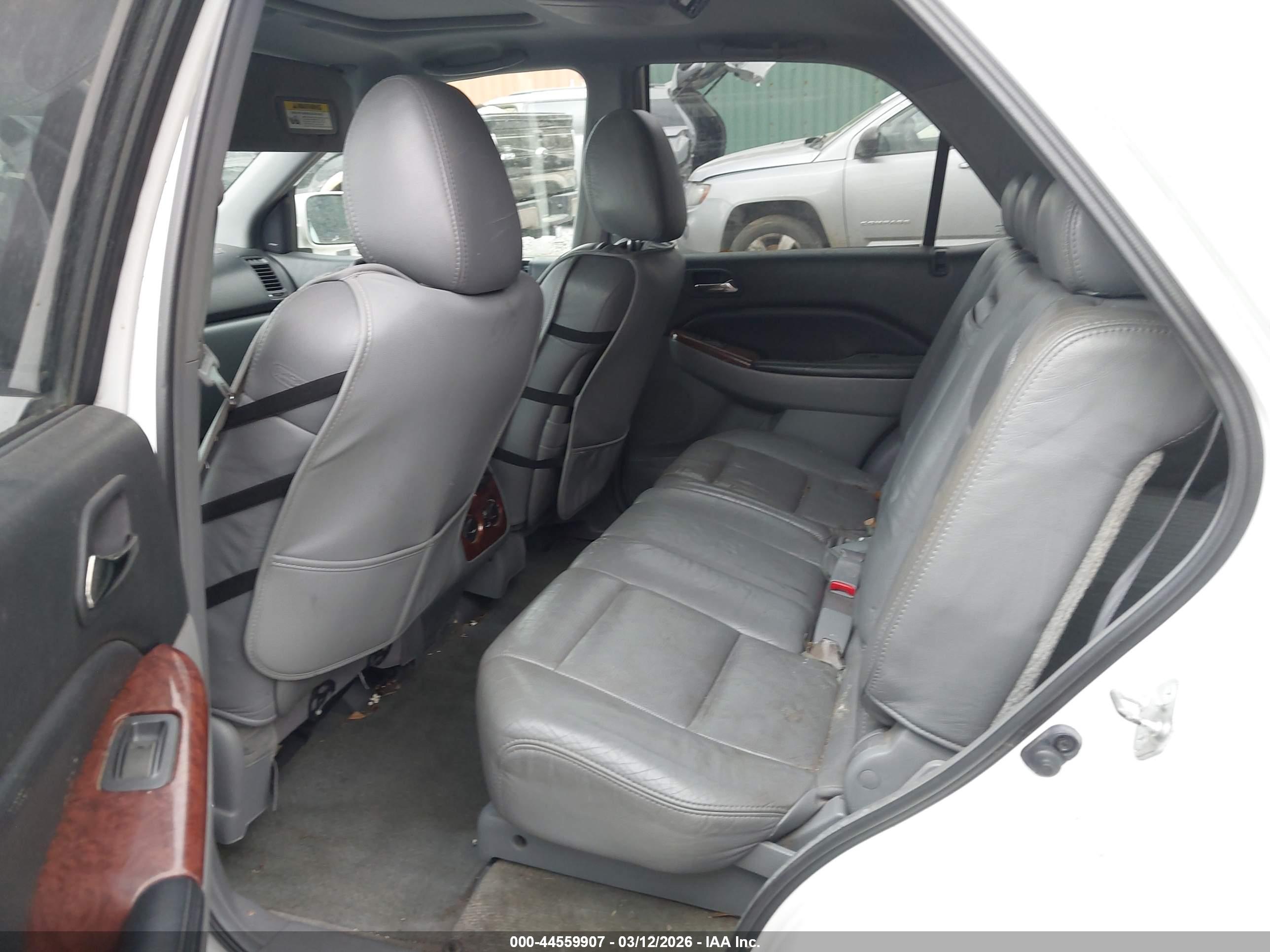 ACURA MDX image 8