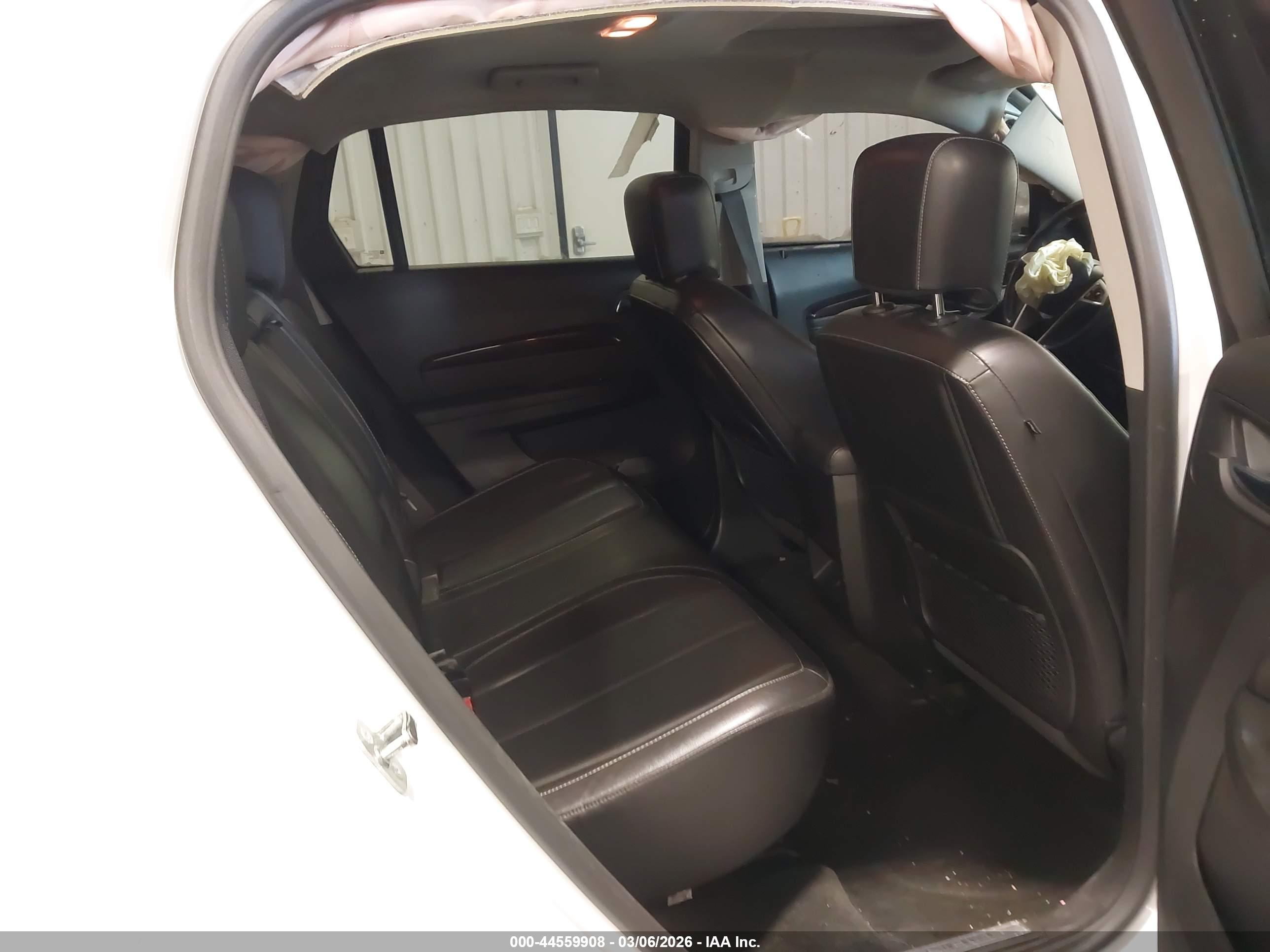 GMC TERRAIN image 8